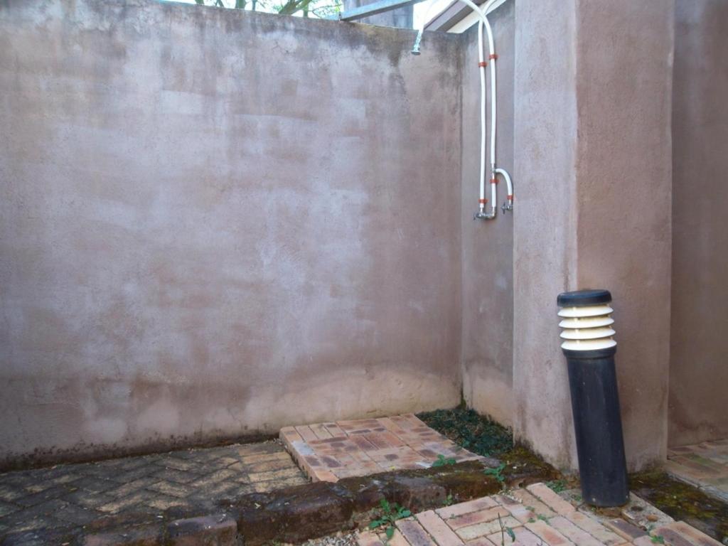 Double Room with Bath - Photo 4