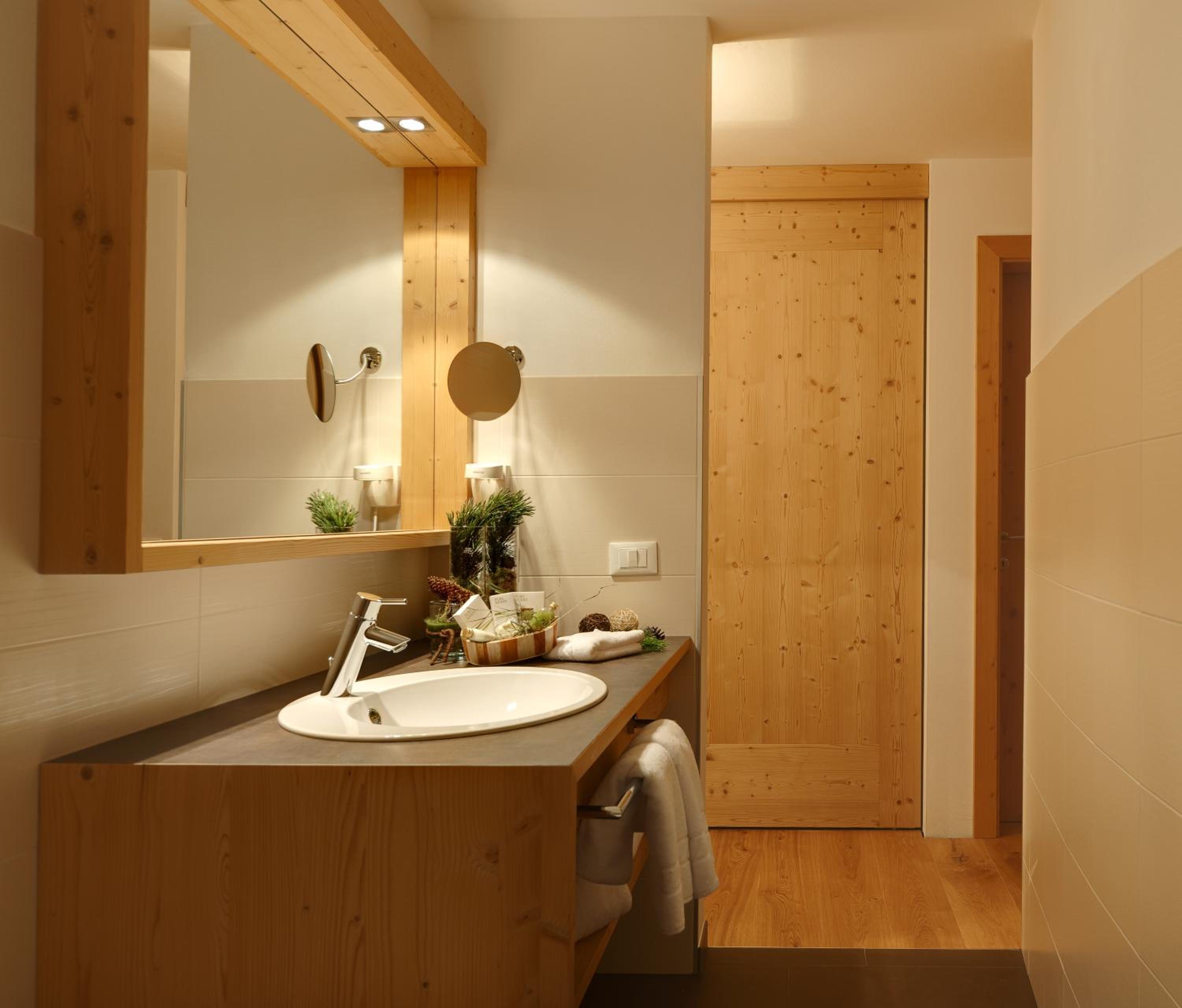 Superior Double Room with Balcony photo 2