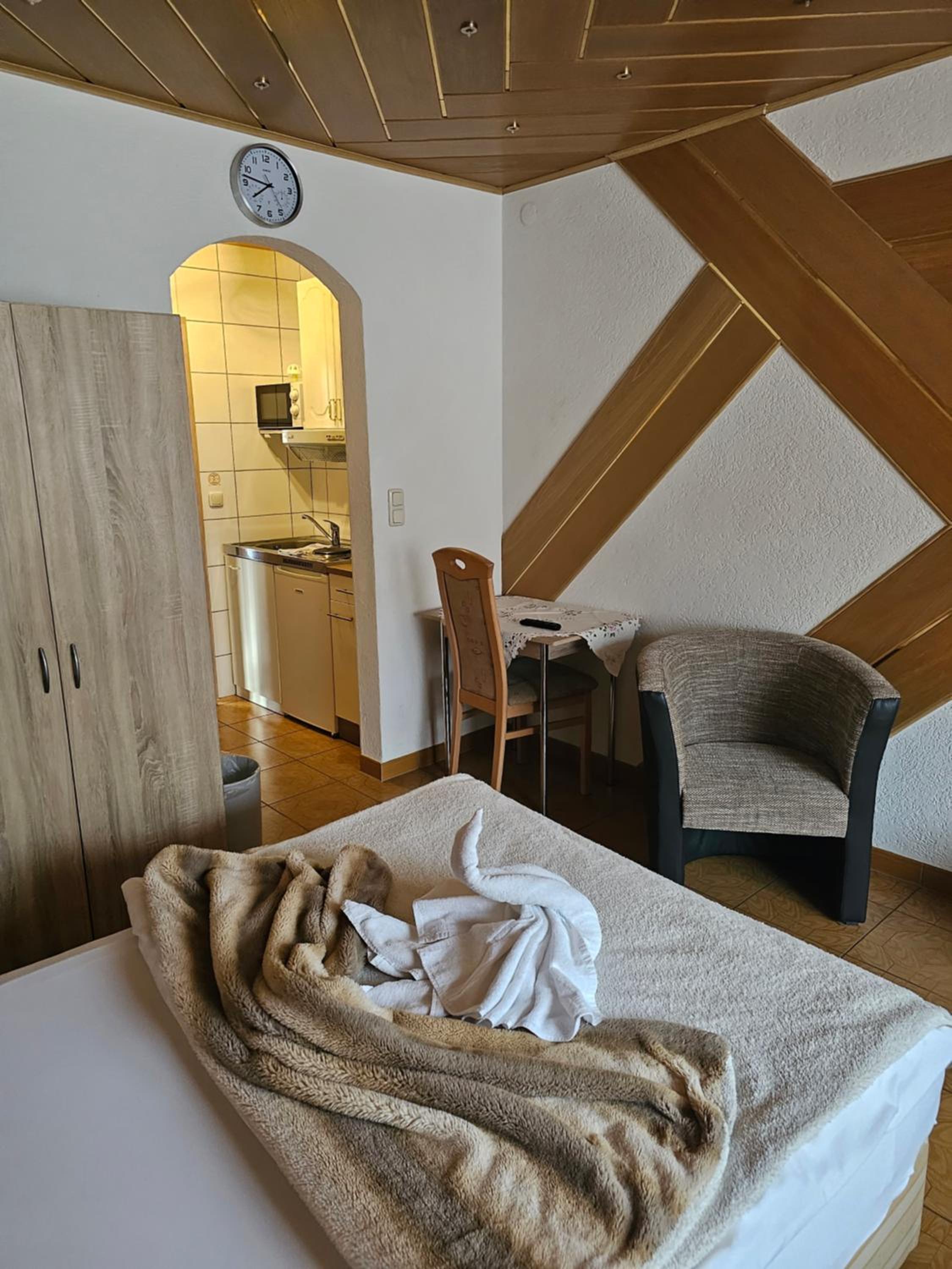 Standard Double Room - Photo 3