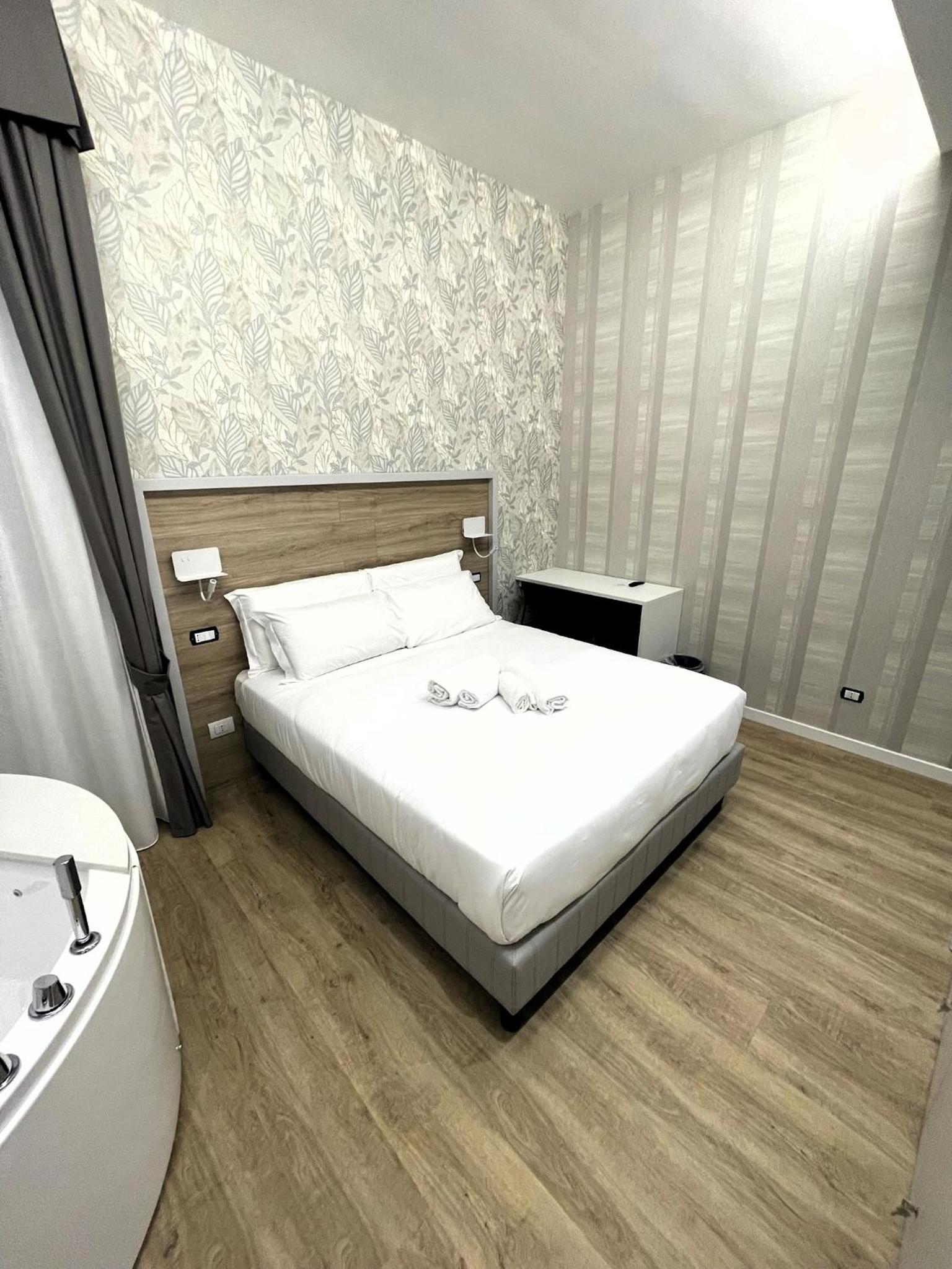 Double Room with Spa Bath