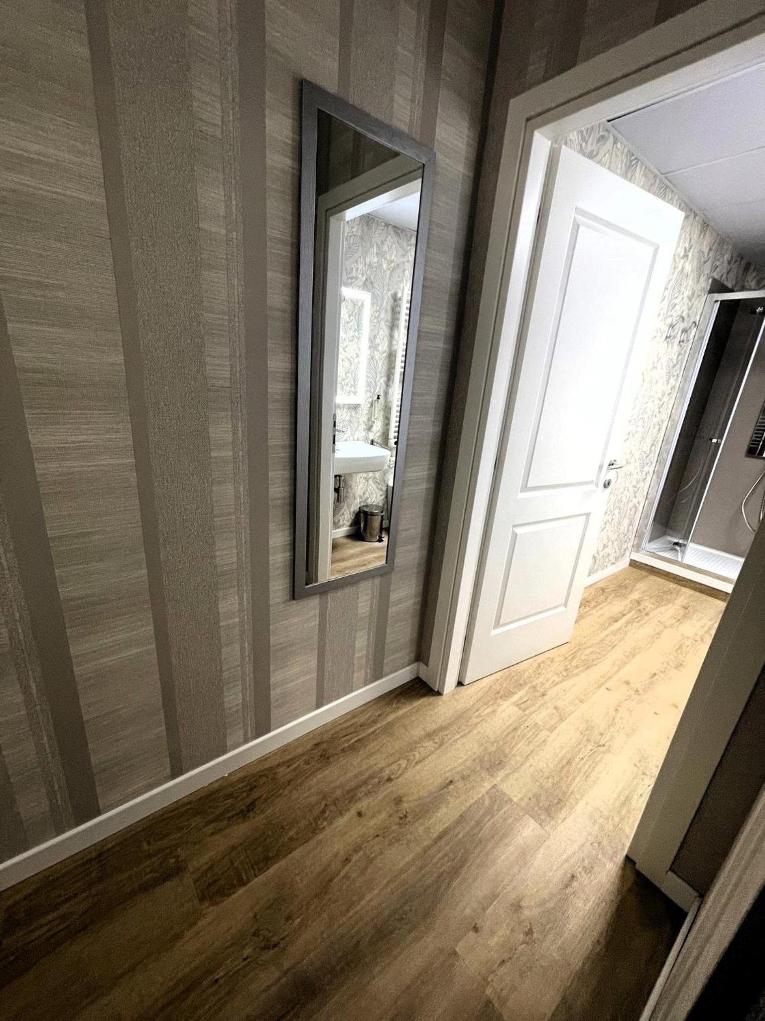 Double Room with Spa Bath photo 3