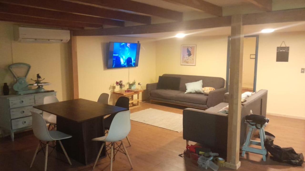 One-Bedroom House photo 1