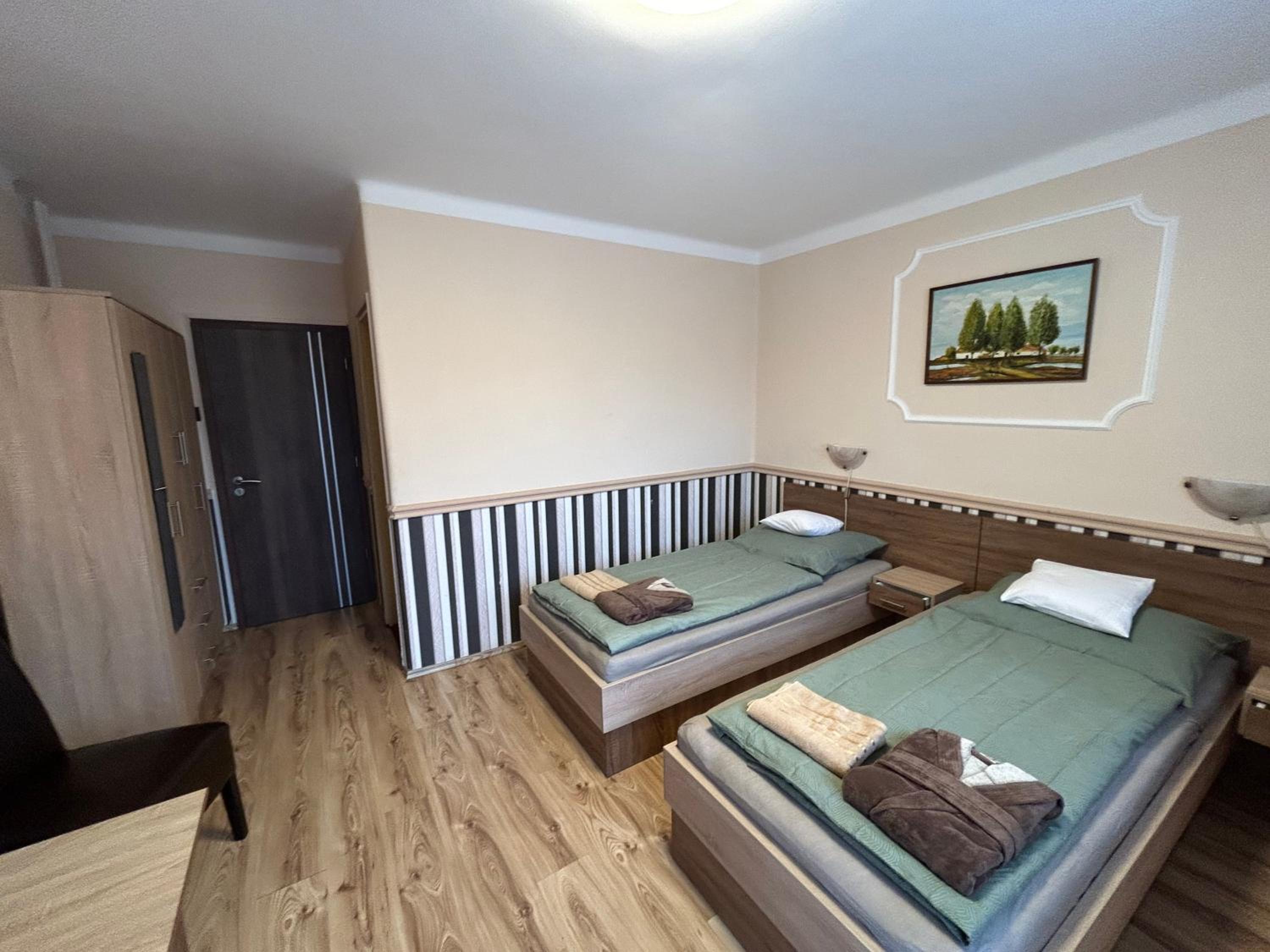 Standard Double or Twin Room photo 3