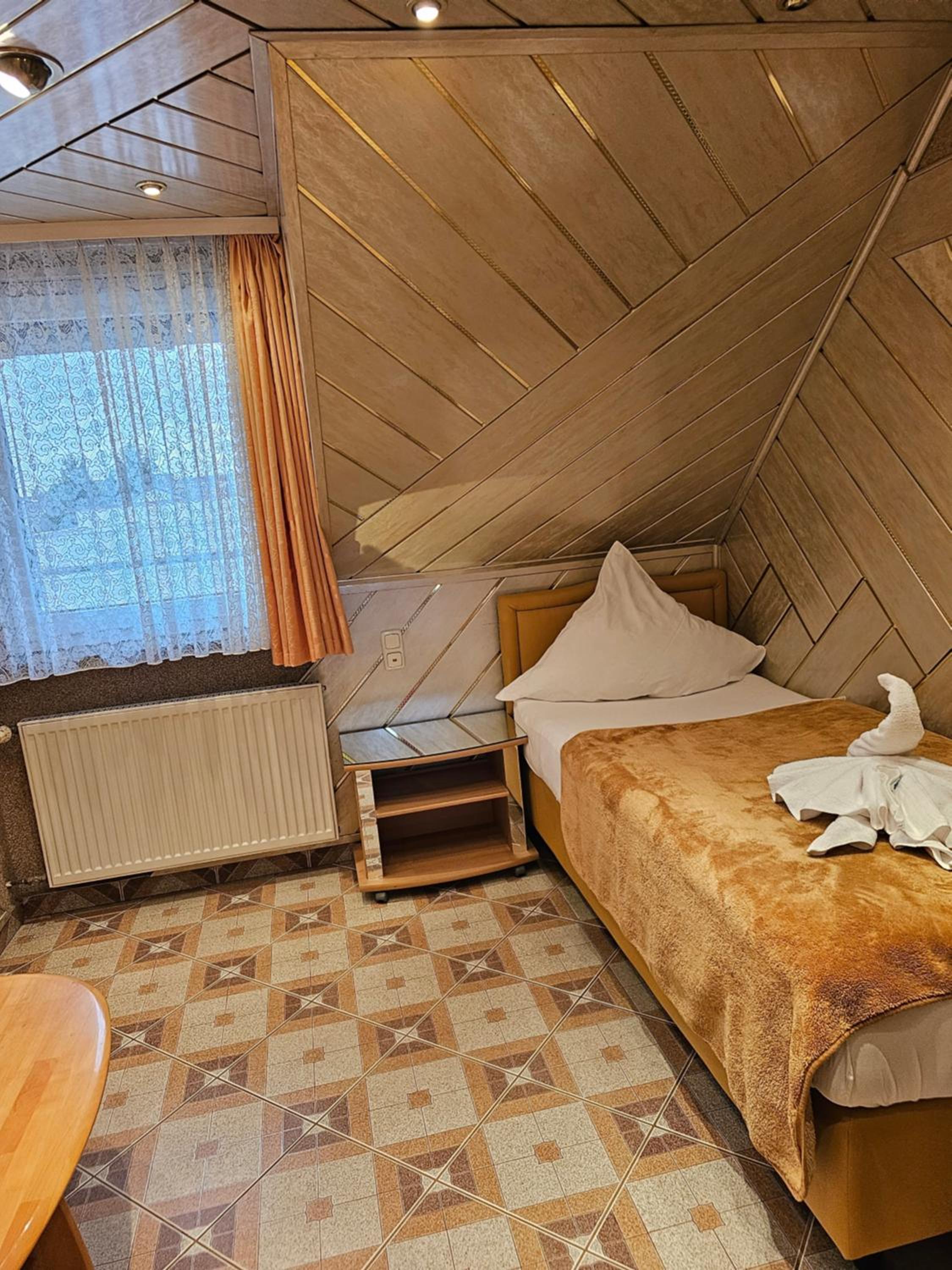 Family Room with Sauna - Photo 1