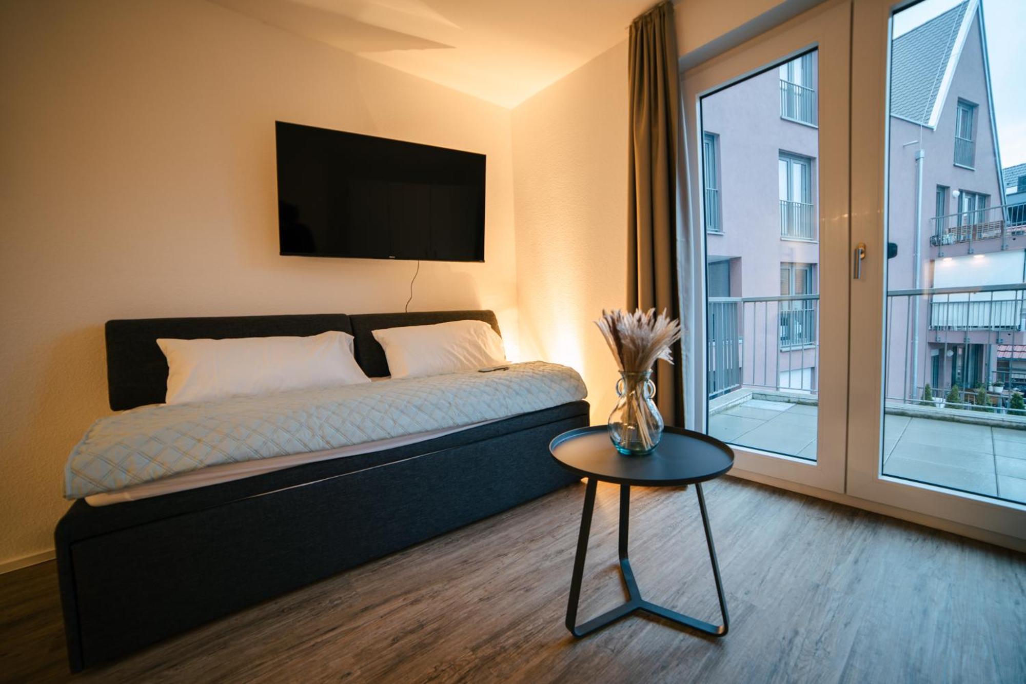 One-Bedroom Apartment photo 1