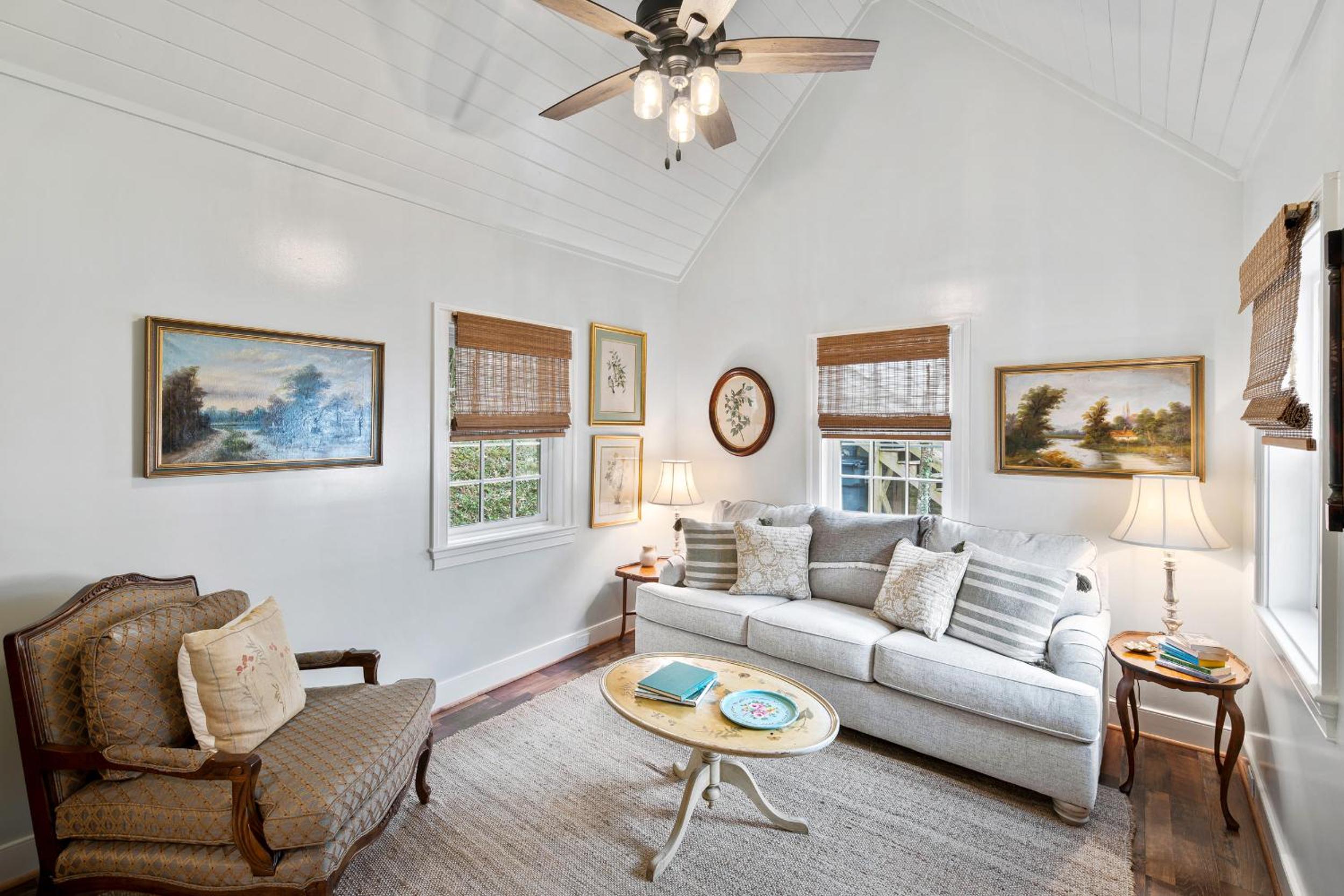 One-Bedroom House photo 3