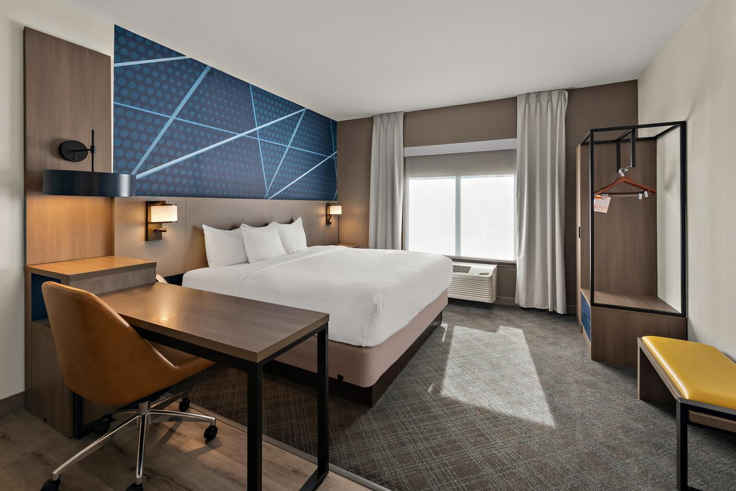 King Suite - Photo 8