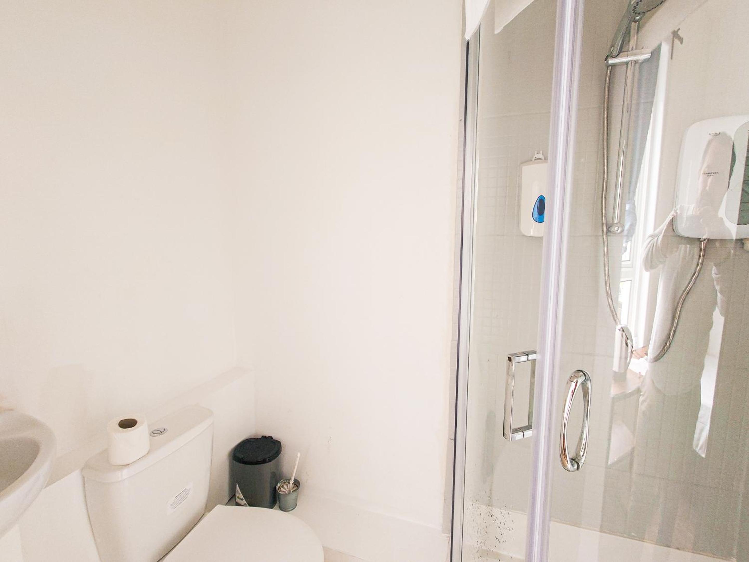 Budget Single Room photo 2