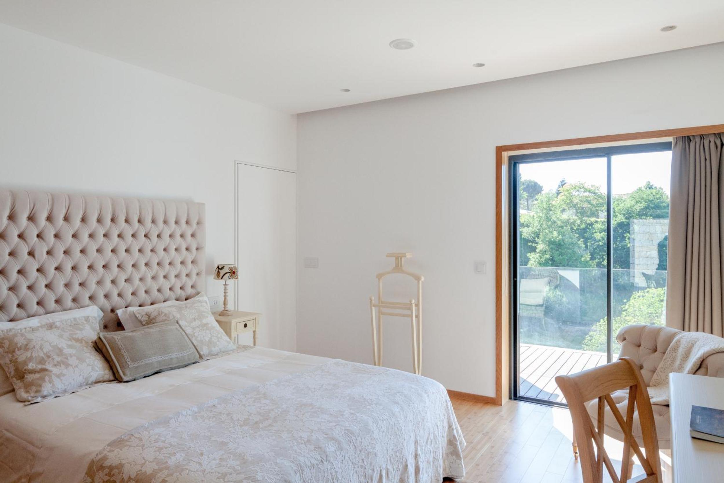 King Room with Mountain View photo 3