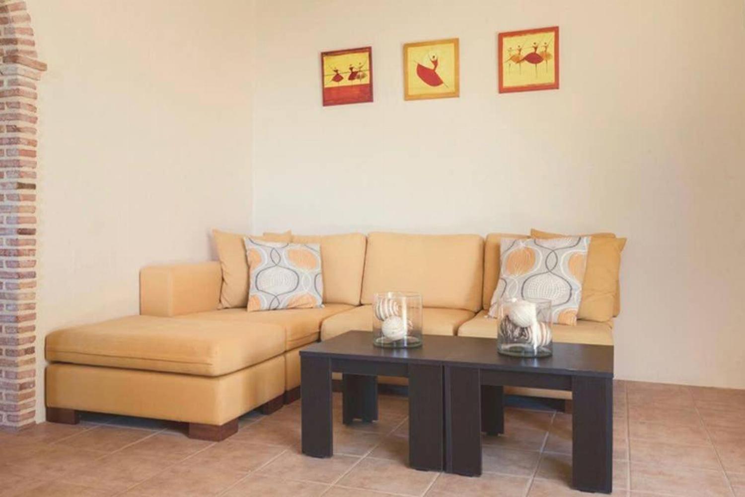Villa photo 2