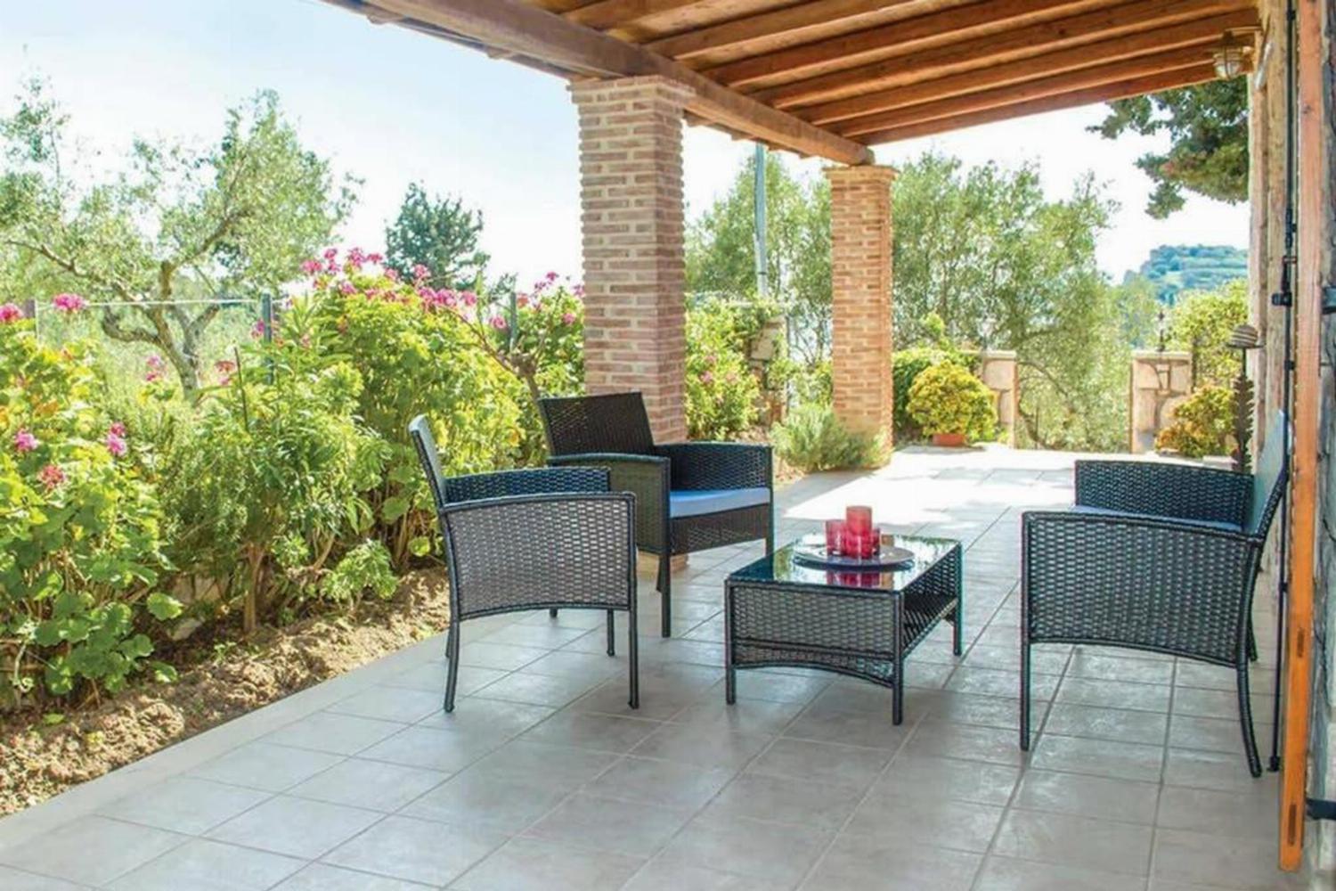 Villa photo 3