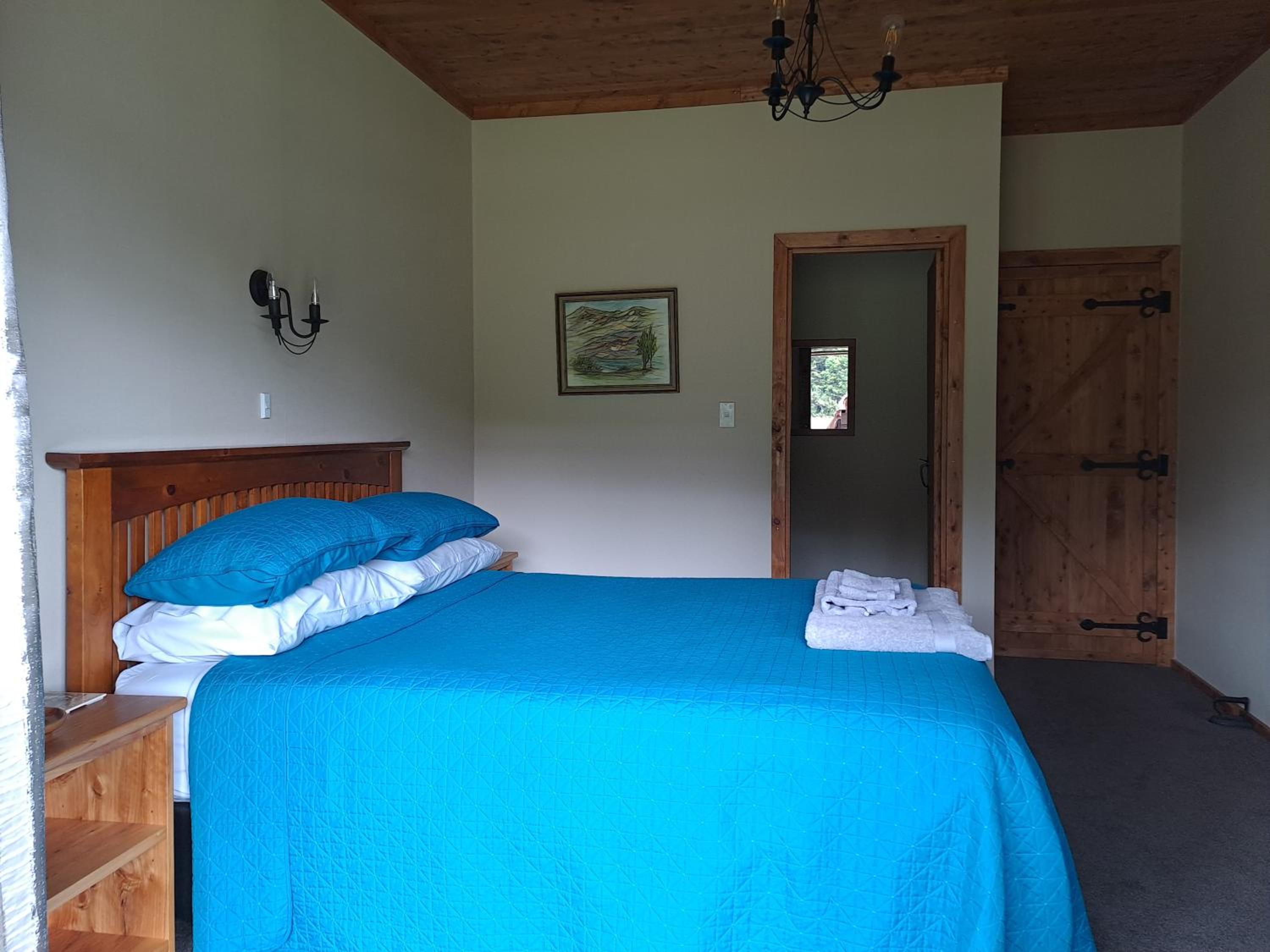 Double Room with Shared Bathroom photo 1