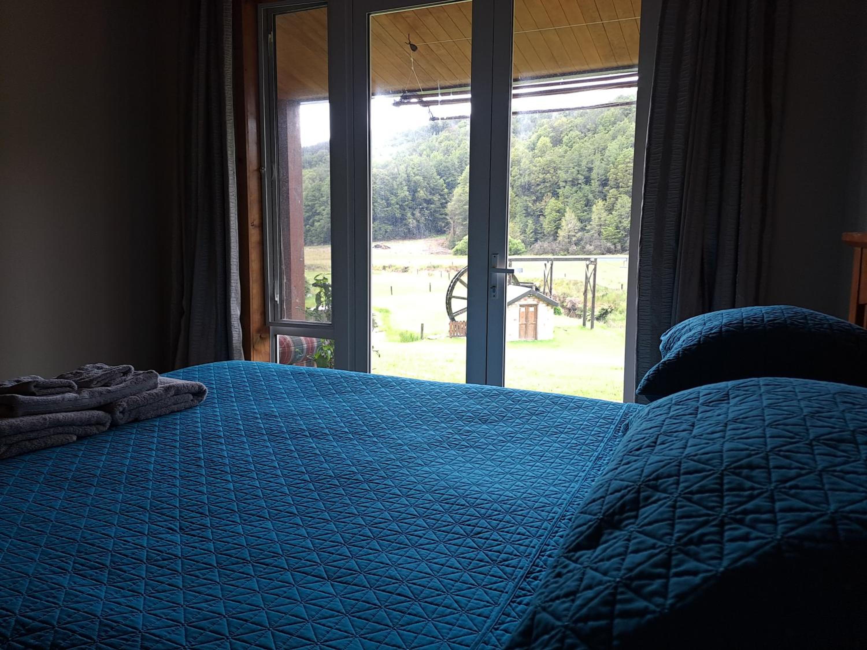 Double Room with Shared Bathroom photo 2