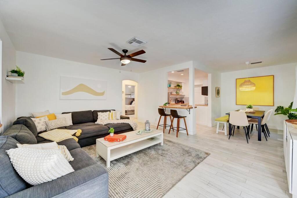 One-Bedroom House photo 1