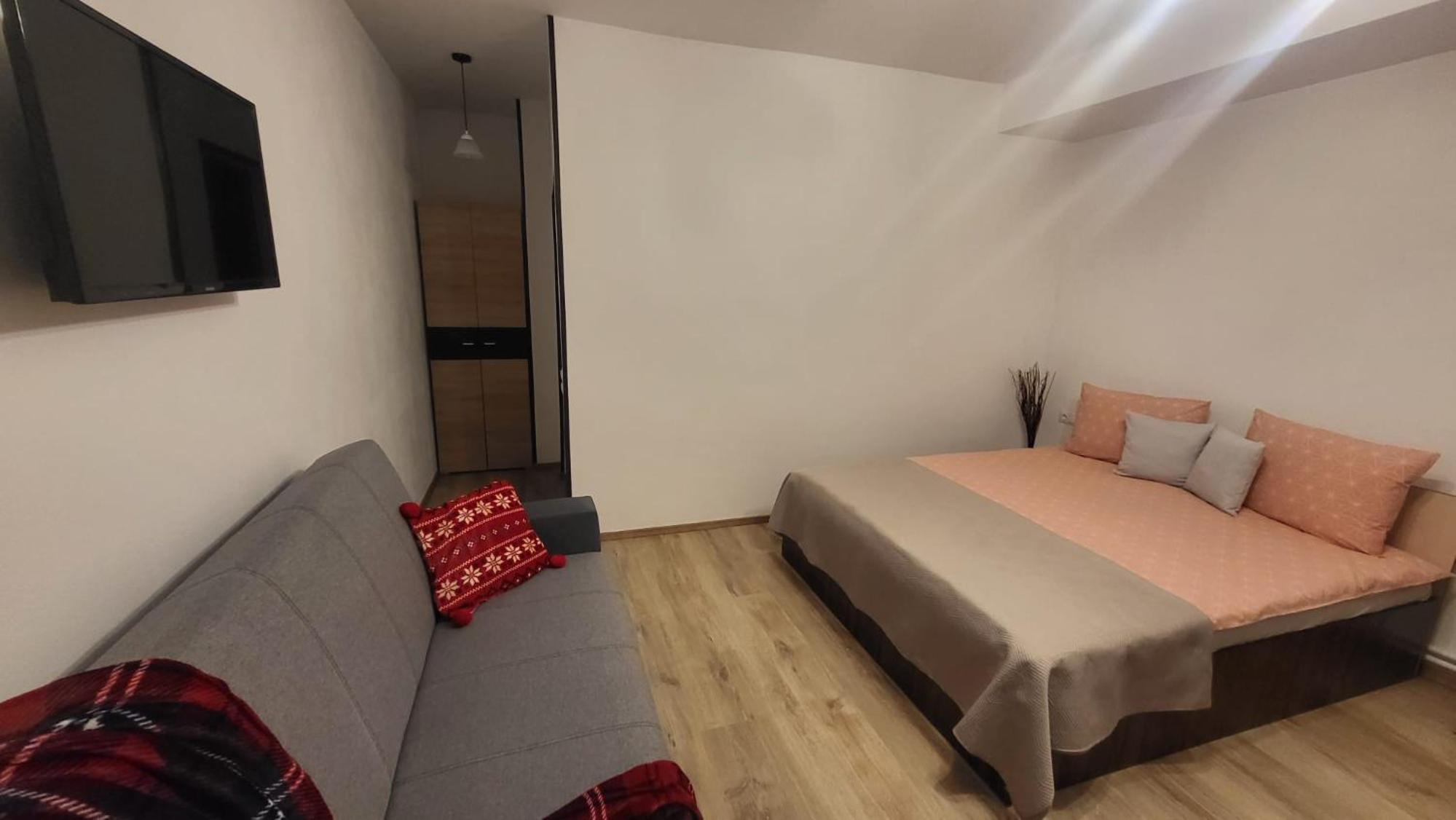 One-Bedroom House - Photo 1