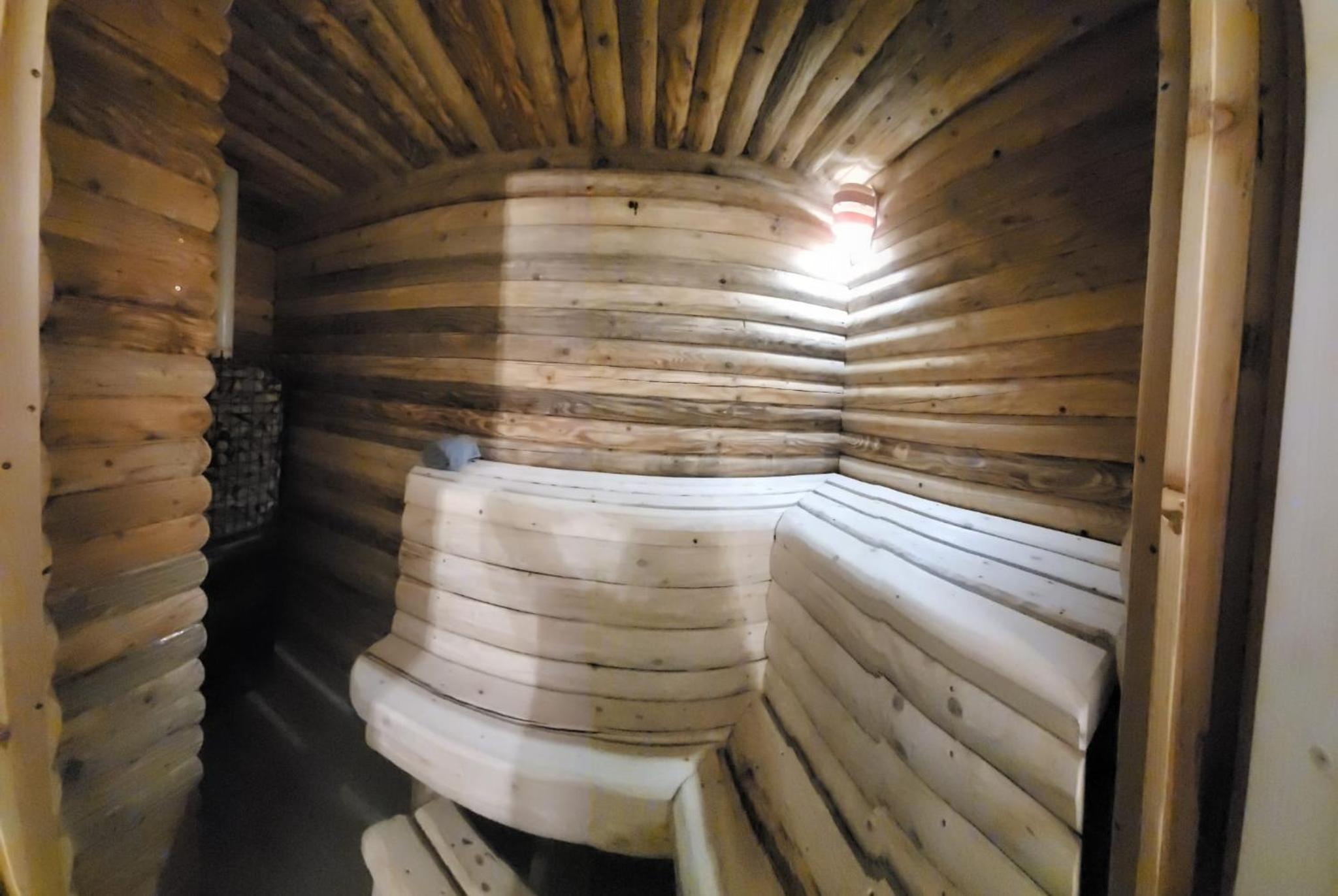 One-Bedroom House - Photo 14