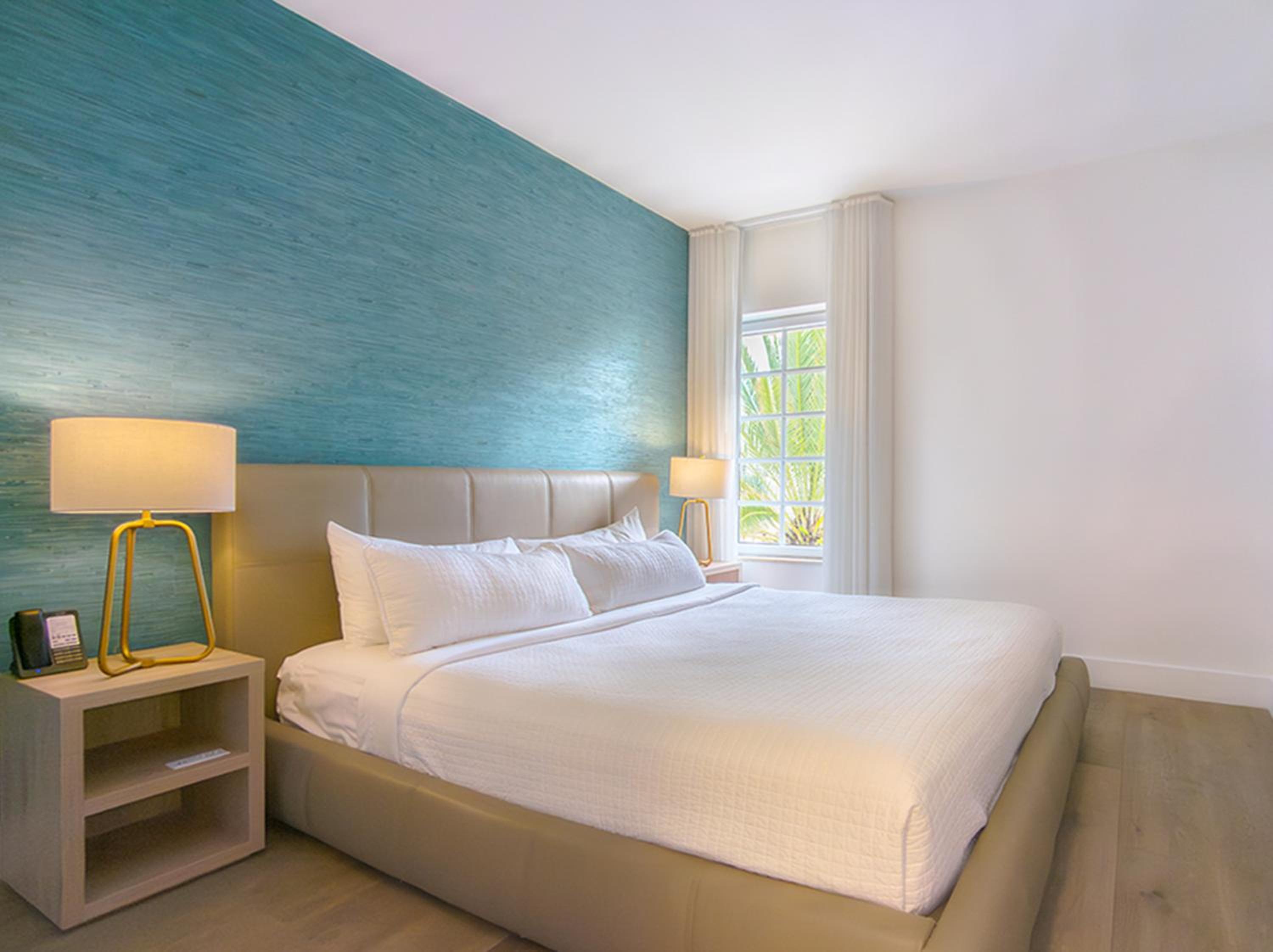 King One Bedroom thumbnail 5