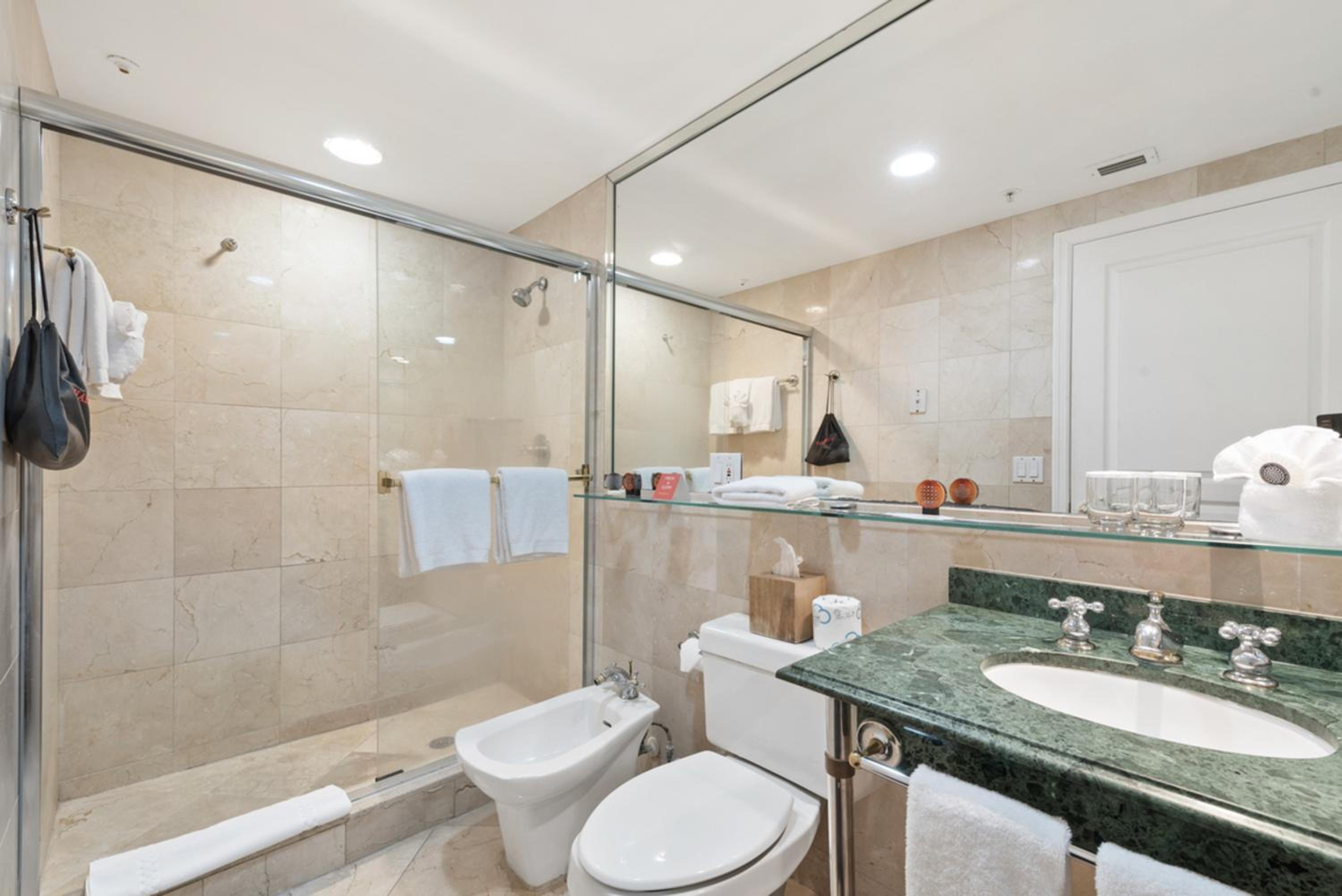 King One Bedroom thumbnail 6