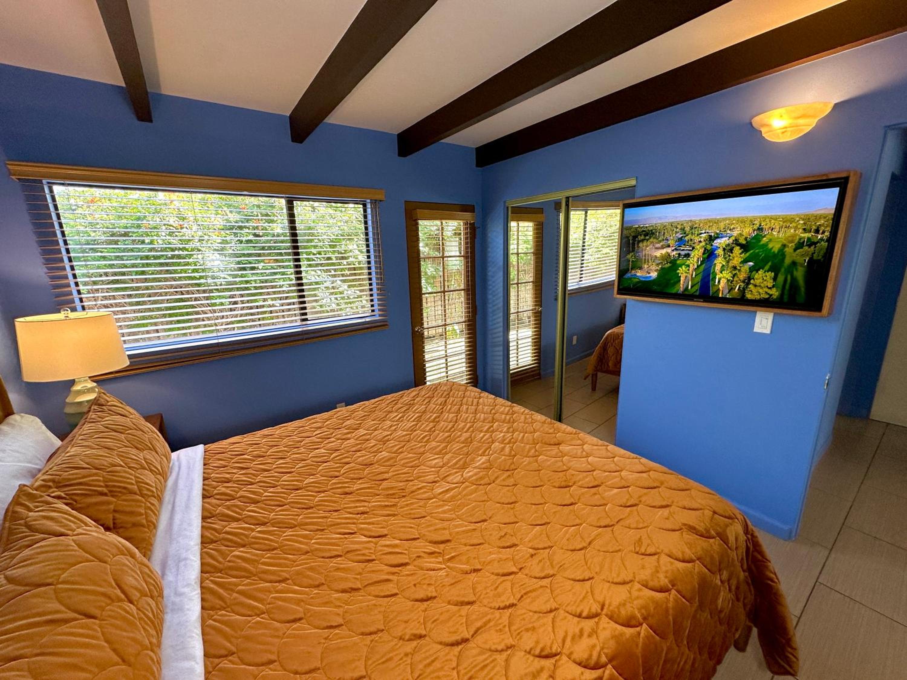One-Bedroom Suite- Men Only photo 3