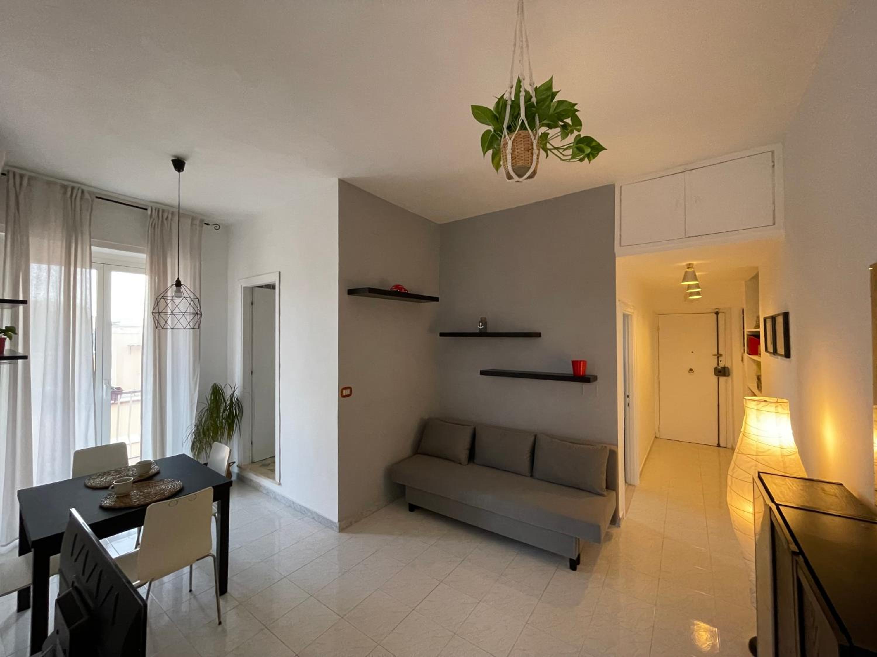 One-Bedroom Apartment