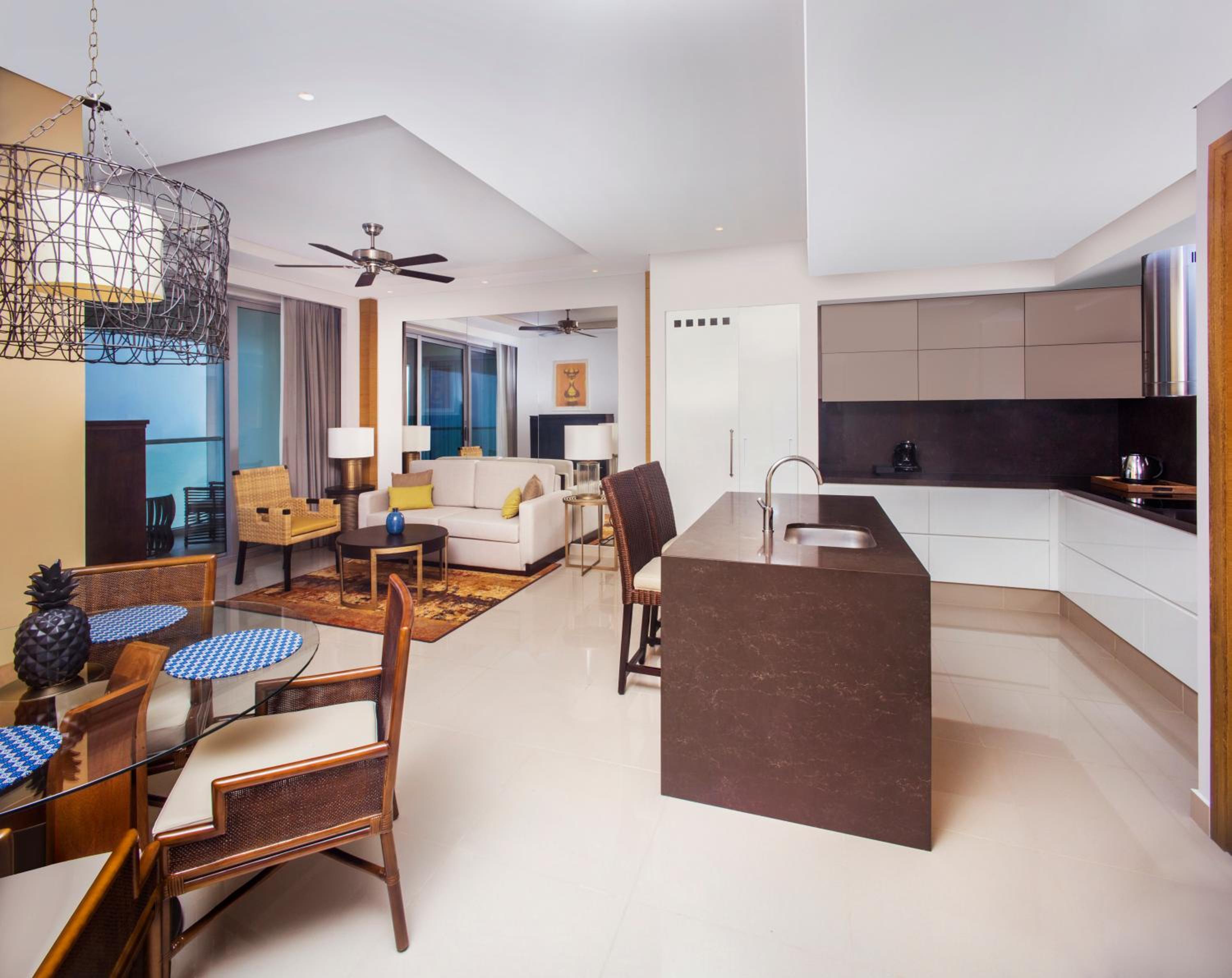 One-Bedroom Residence with Ocean View photo 2