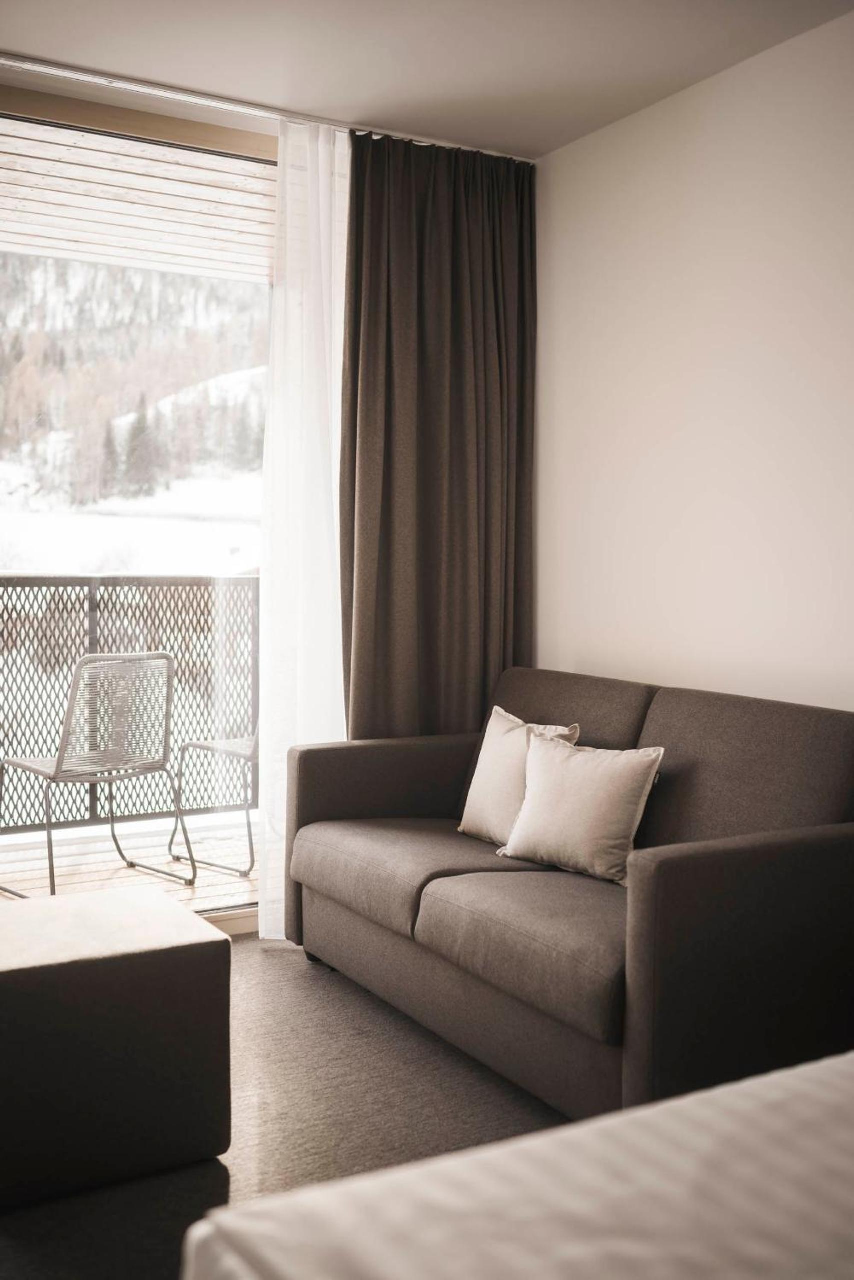 Premium Double Room with Balcony photo 2