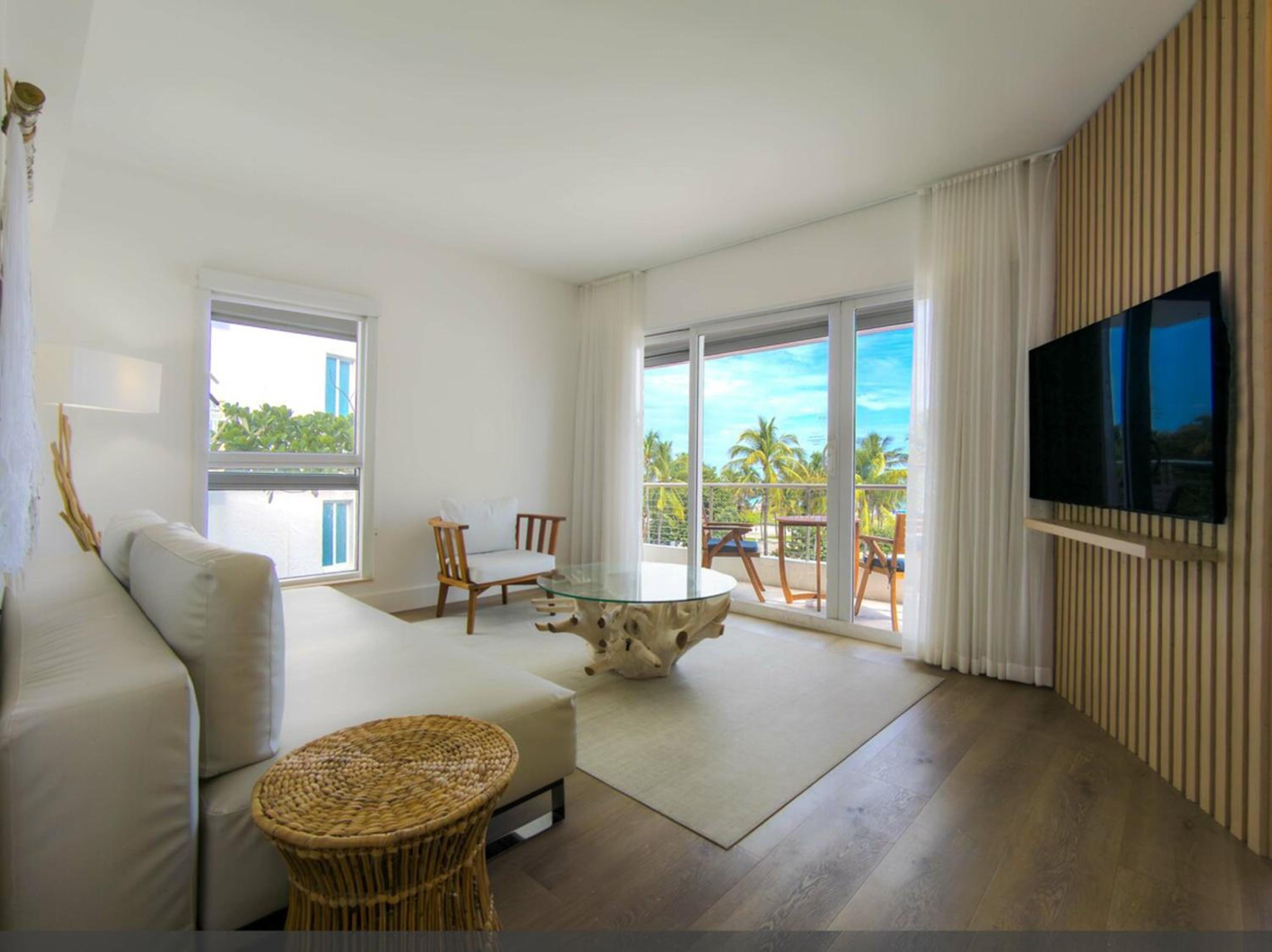 OCEAN VIEW ONE BEDROOM WITH BALCONY - Photo 9