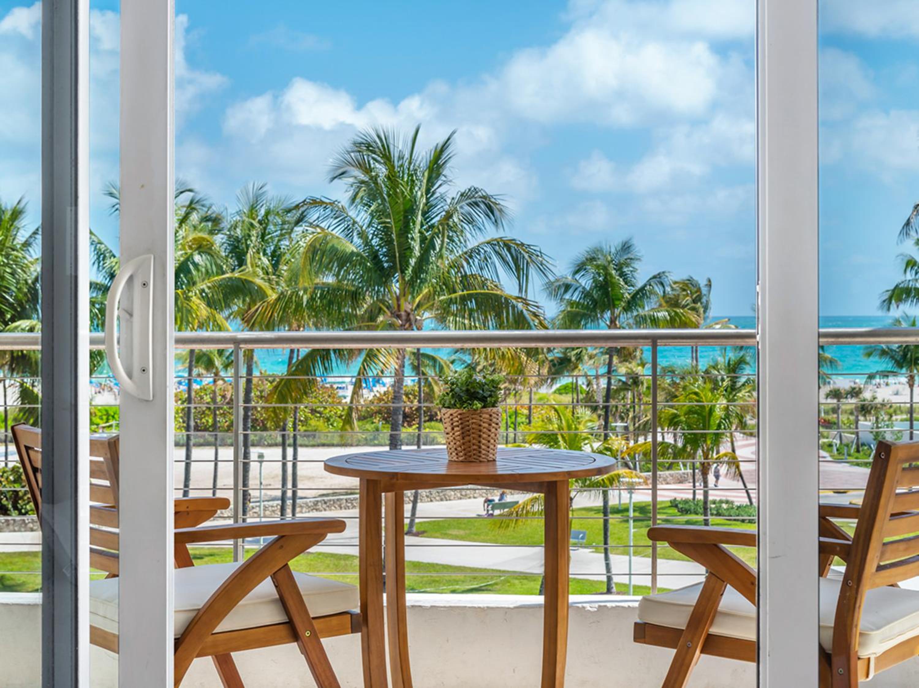 OCEAN VIEW ONE BEDROOM WITH BALCONY - Photo 8