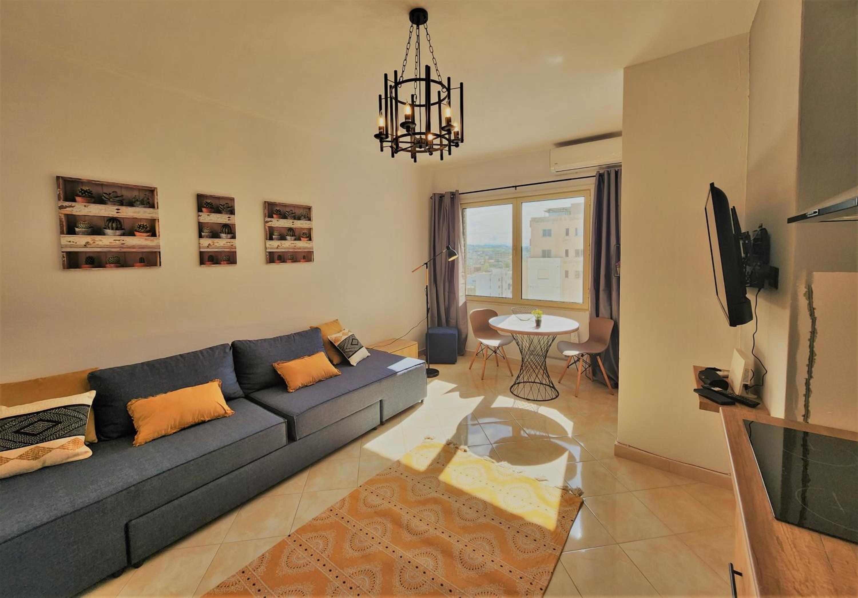 One-Bedroom Apartment