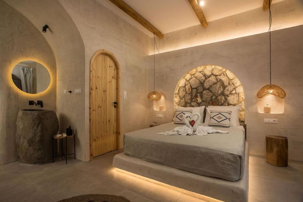 One-Bedroom Apartment with Private Pool