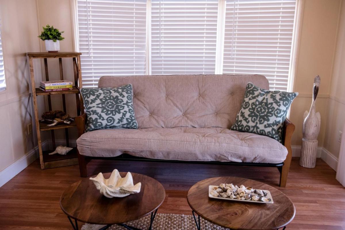 Mobile Home photo 1