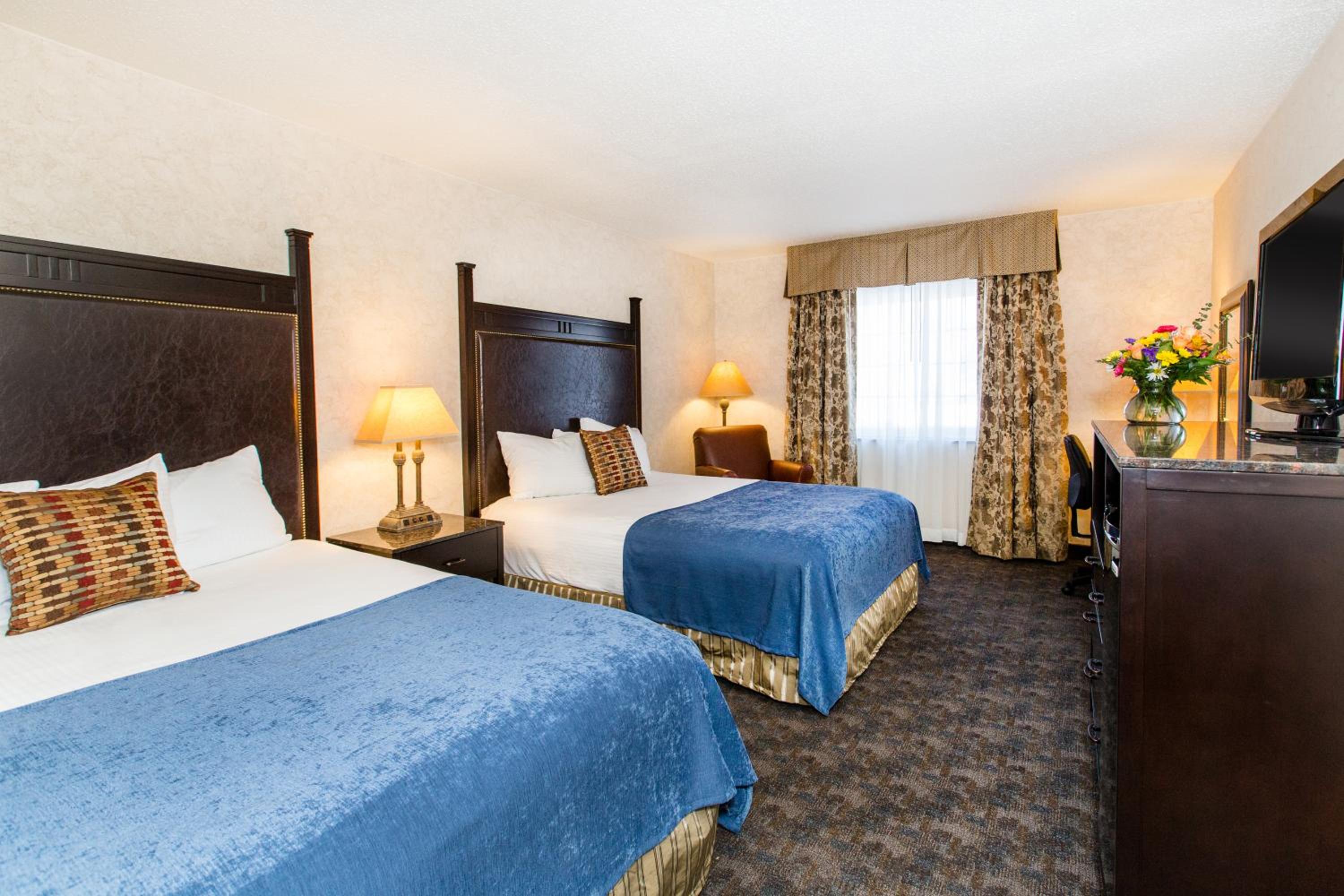 Queen Room with Two Queen Beds - Photo 1