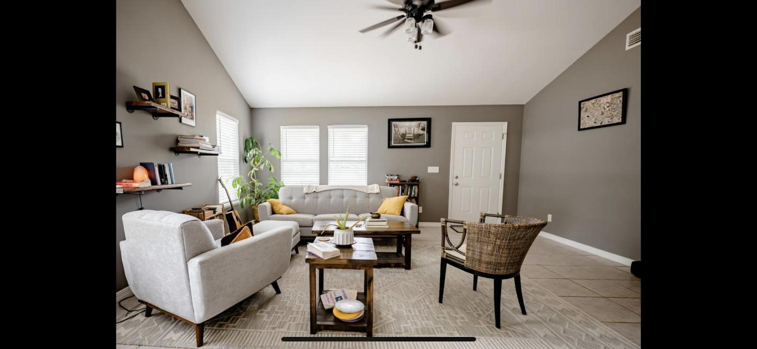 Three-Bedroom House photo 1