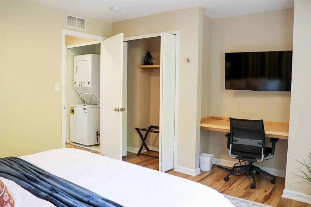 One-Bedroom Apartment photo 3