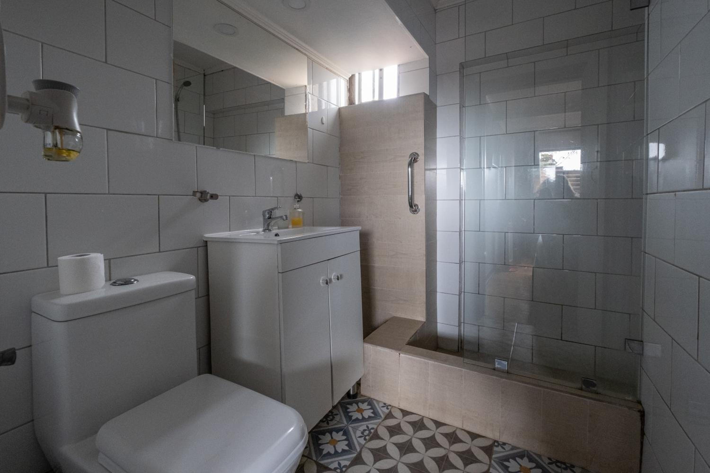 Double Room with Private Bathroom photo 3