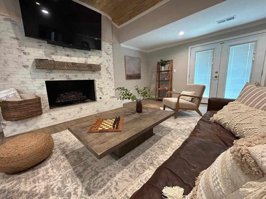 Four-Bedroom House photo 1