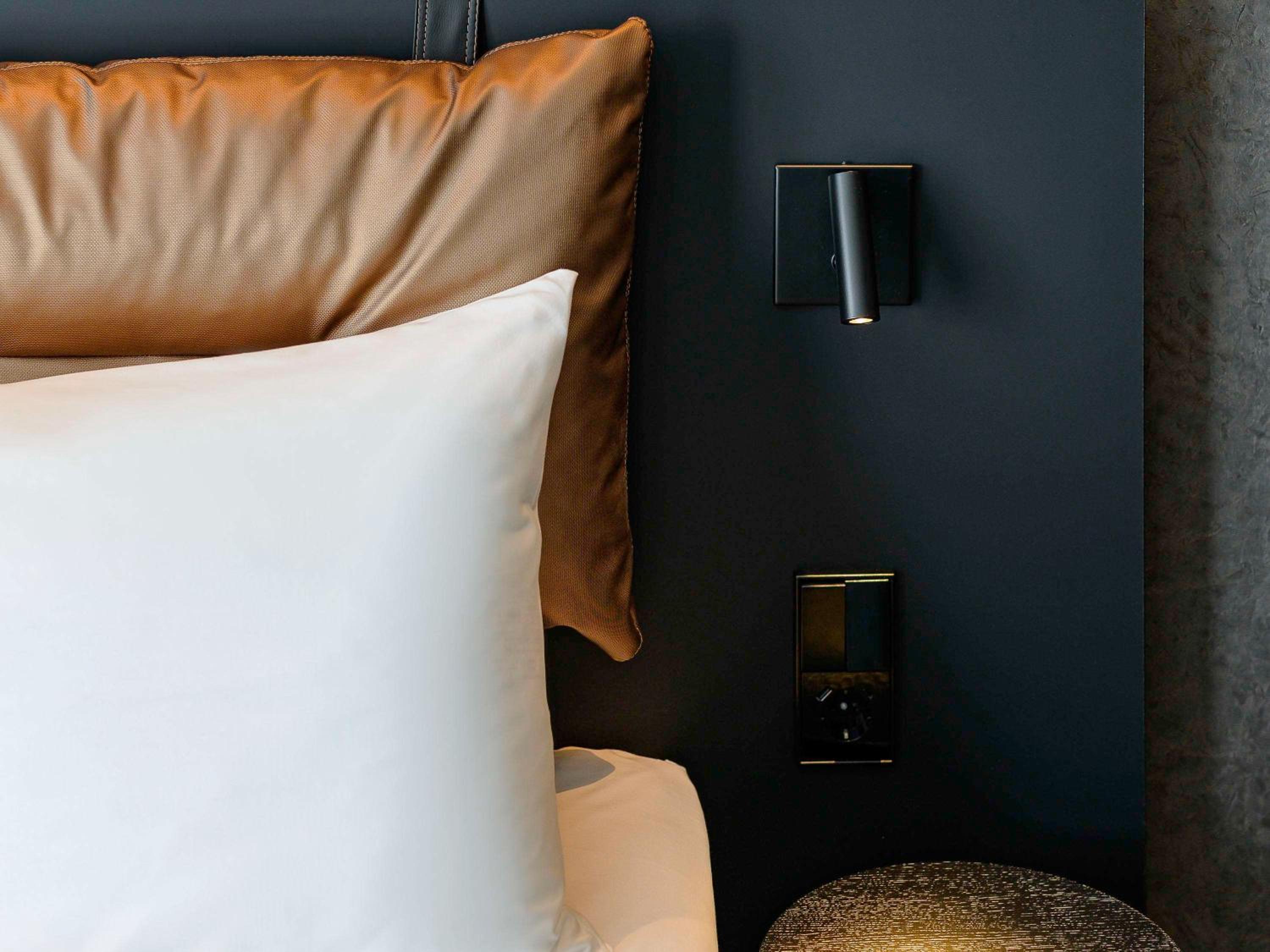 Standard Double Room - Photo 9