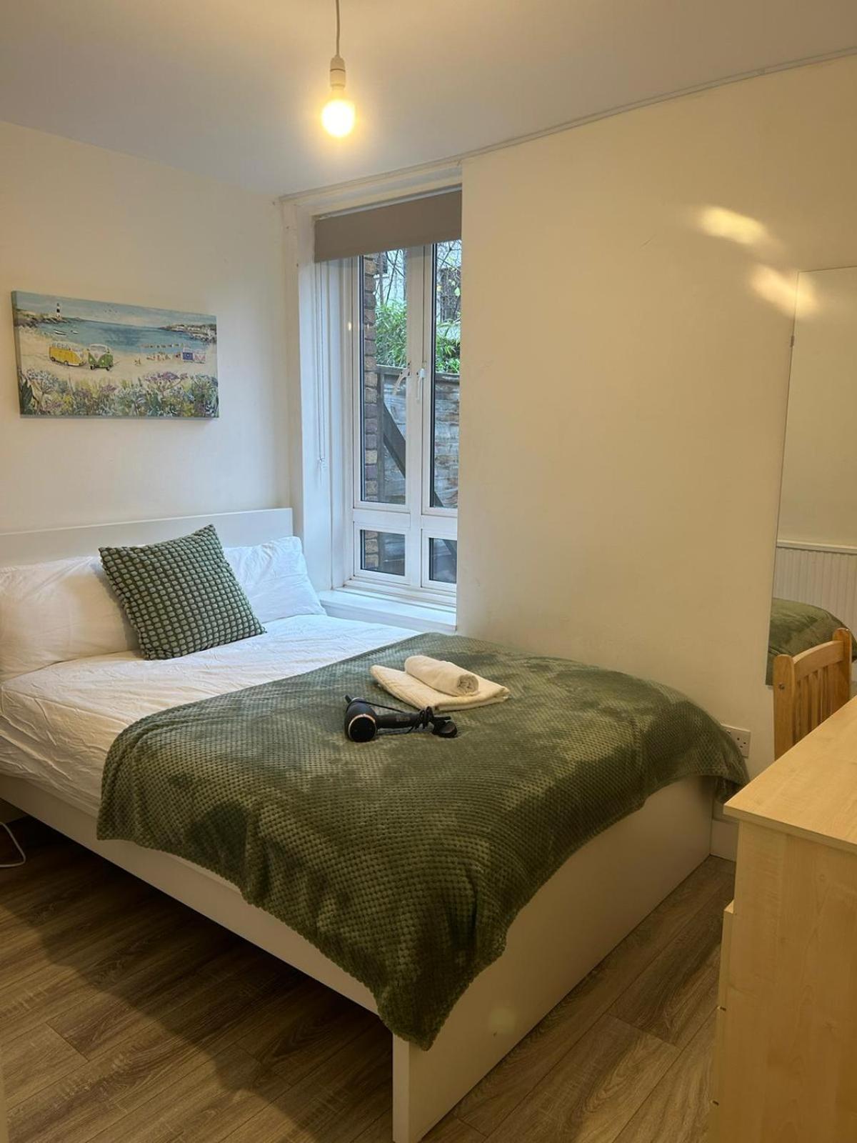 Budget Double Room photo 2