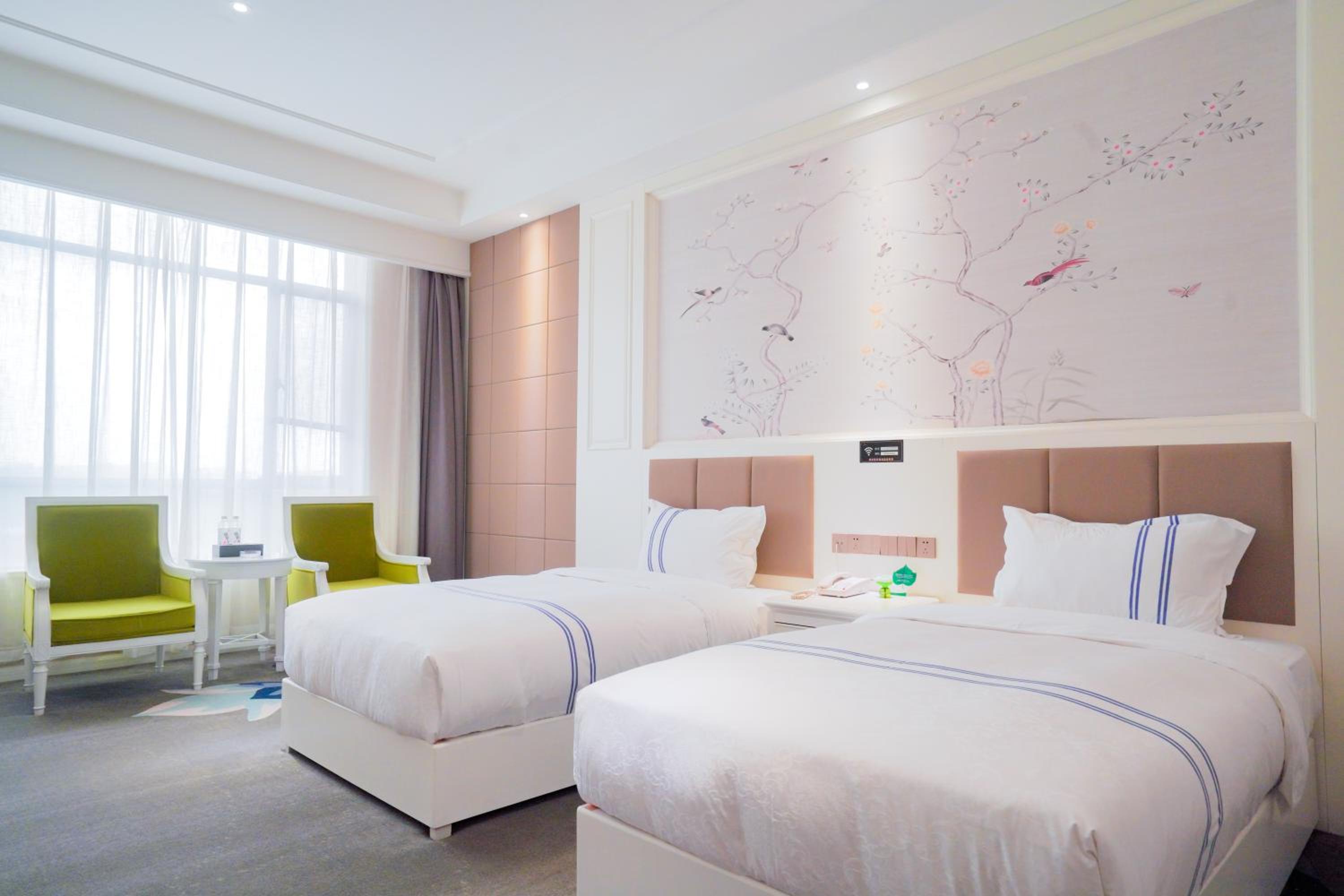 Deluxe Twin Room photo 2