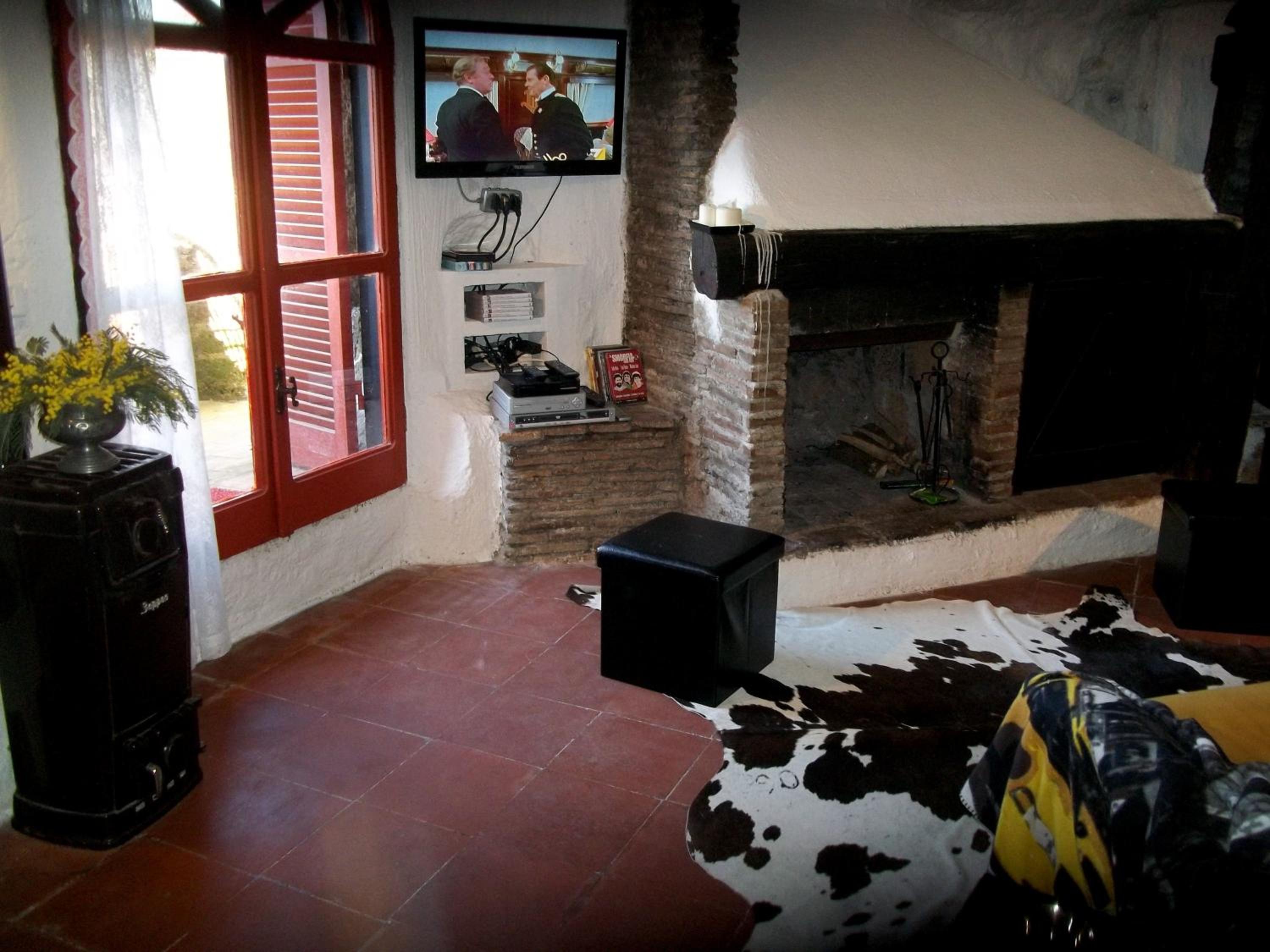 One-Bedroom House - Photo 1