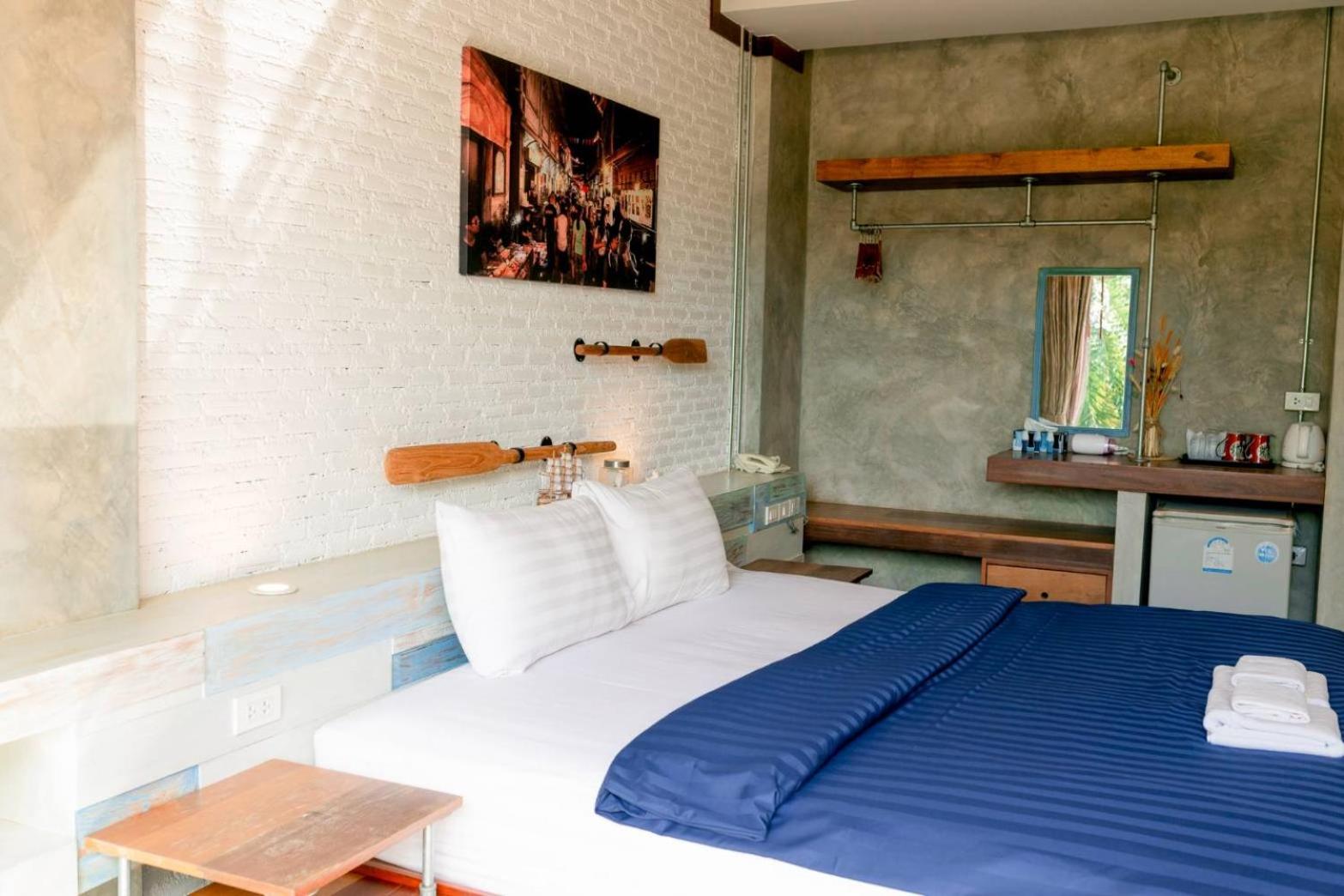 Deluxe King Room photo 3