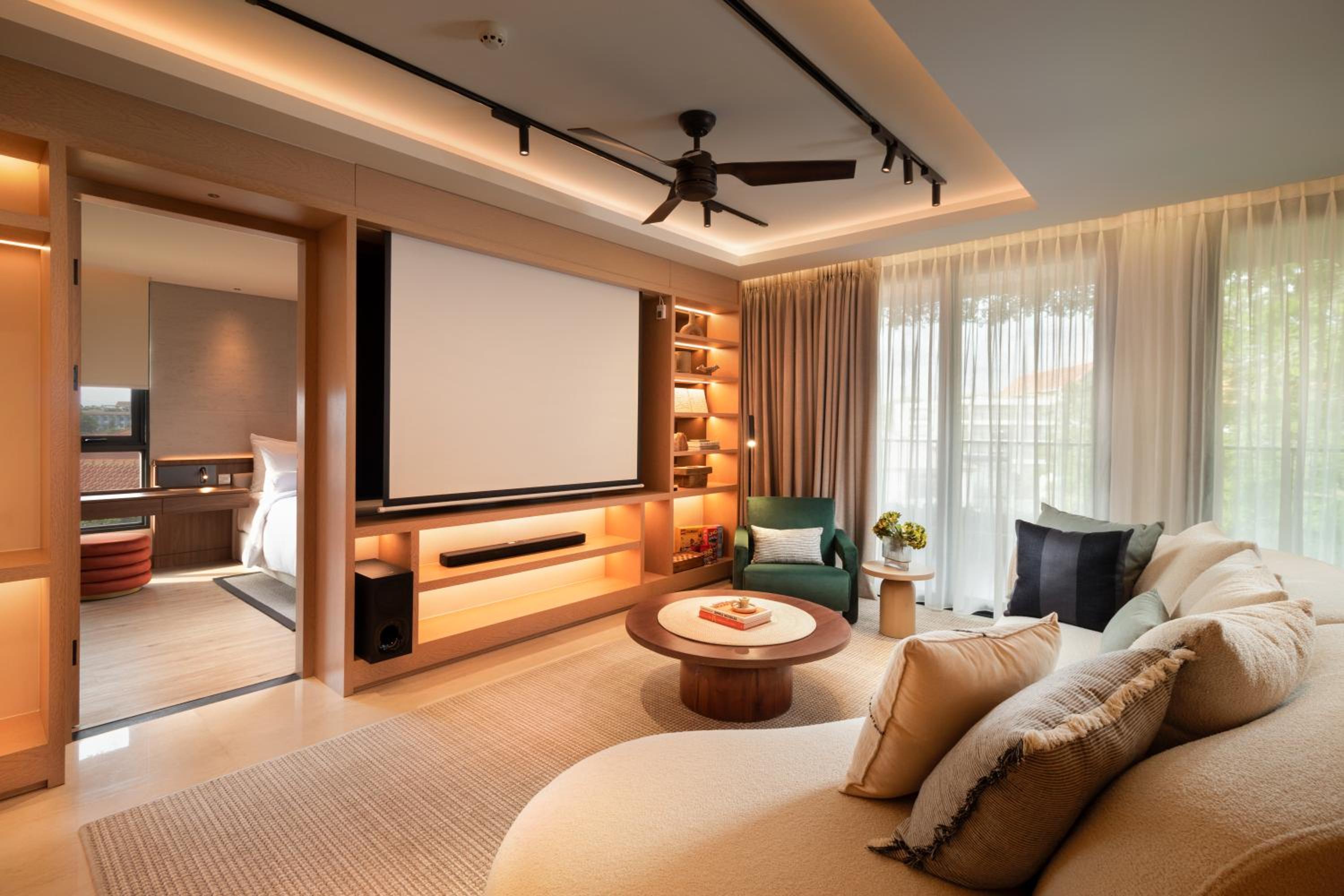 Three-Bedroom Grand Suite - Photo 2