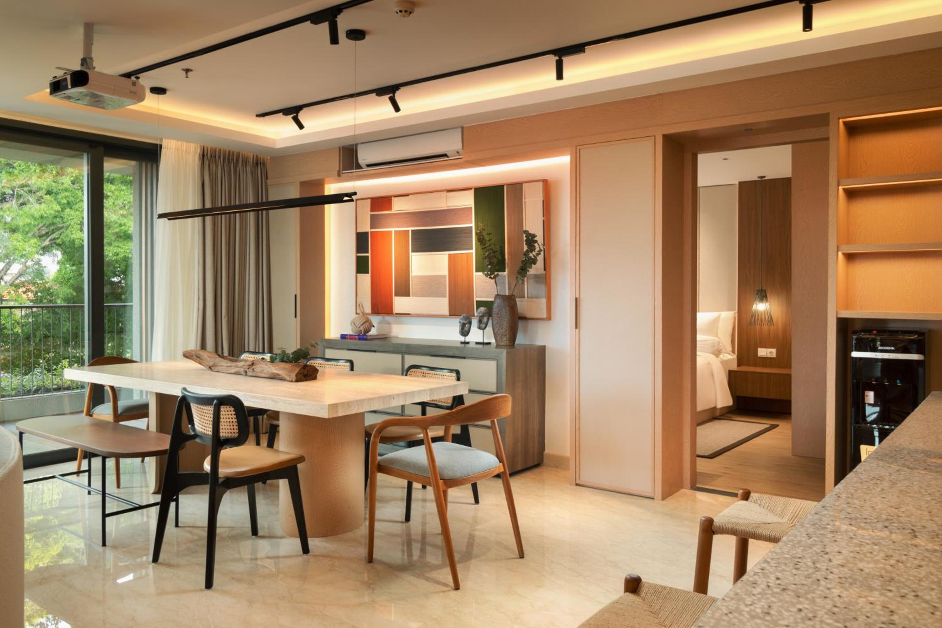 Three-Bedroom Grand Suite - Photo 3