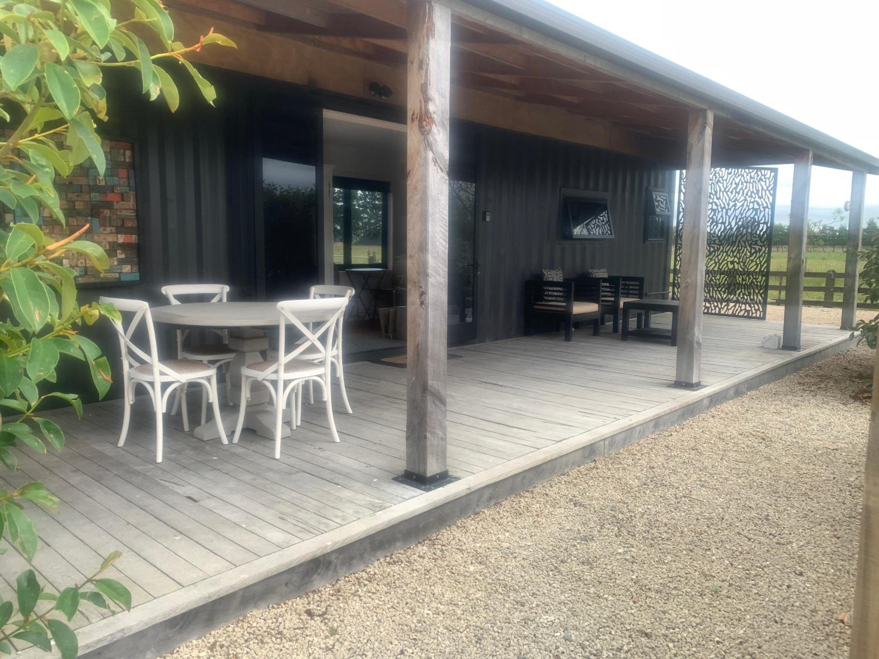 One-Bedroom House - Photo 4
