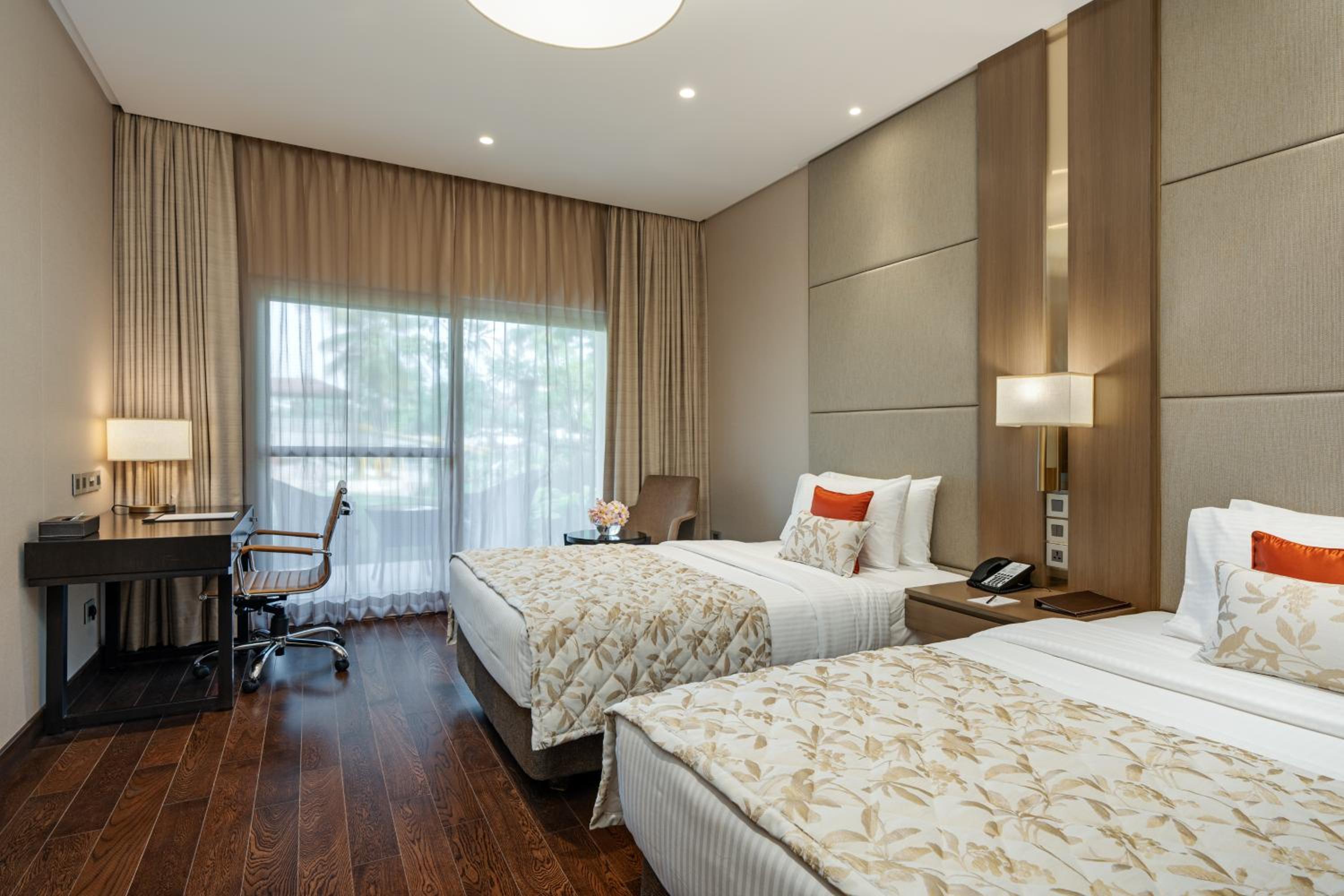 Deluxe Twin Room photo 3