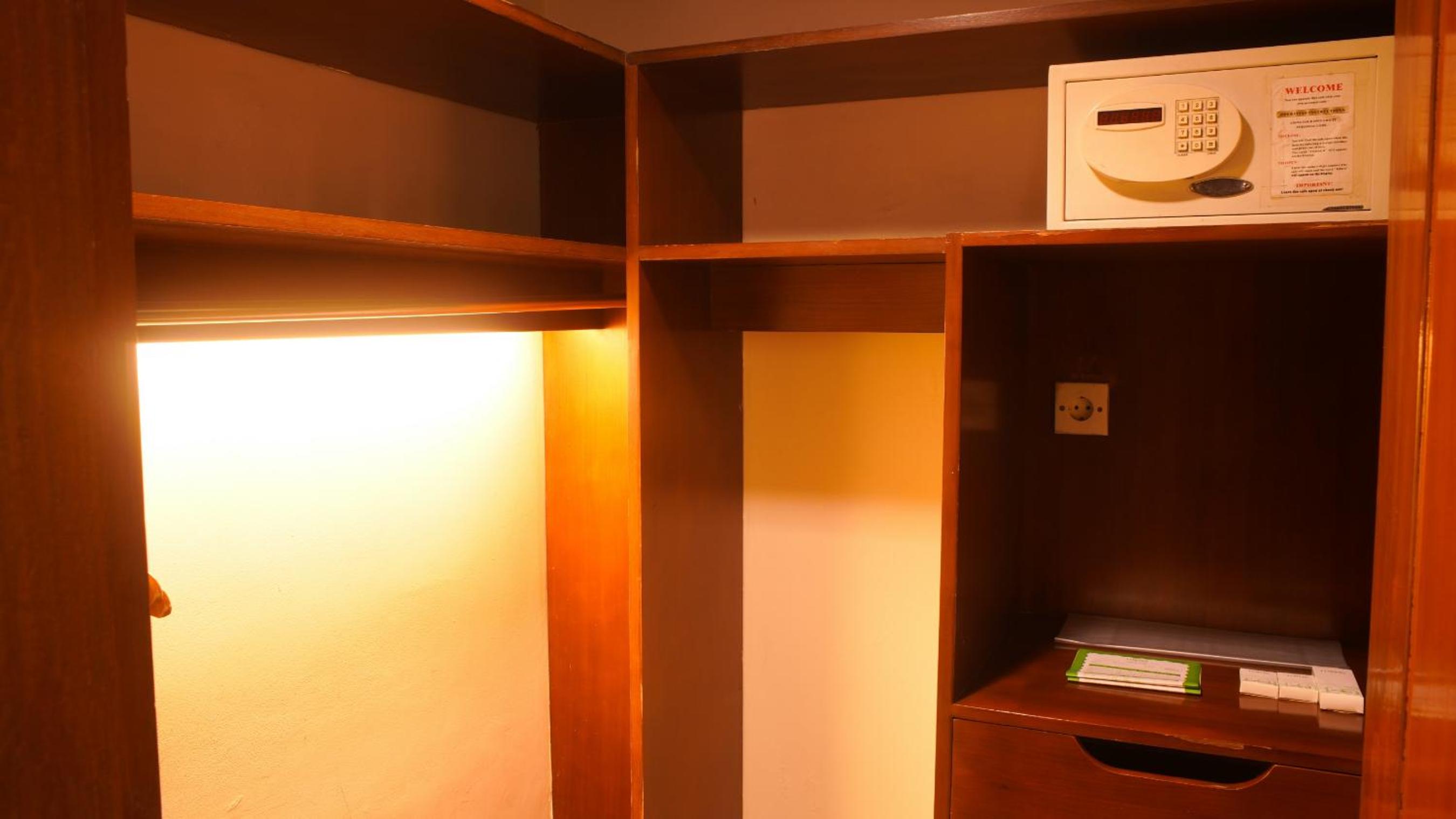 Deluxe Suite - Photo 2