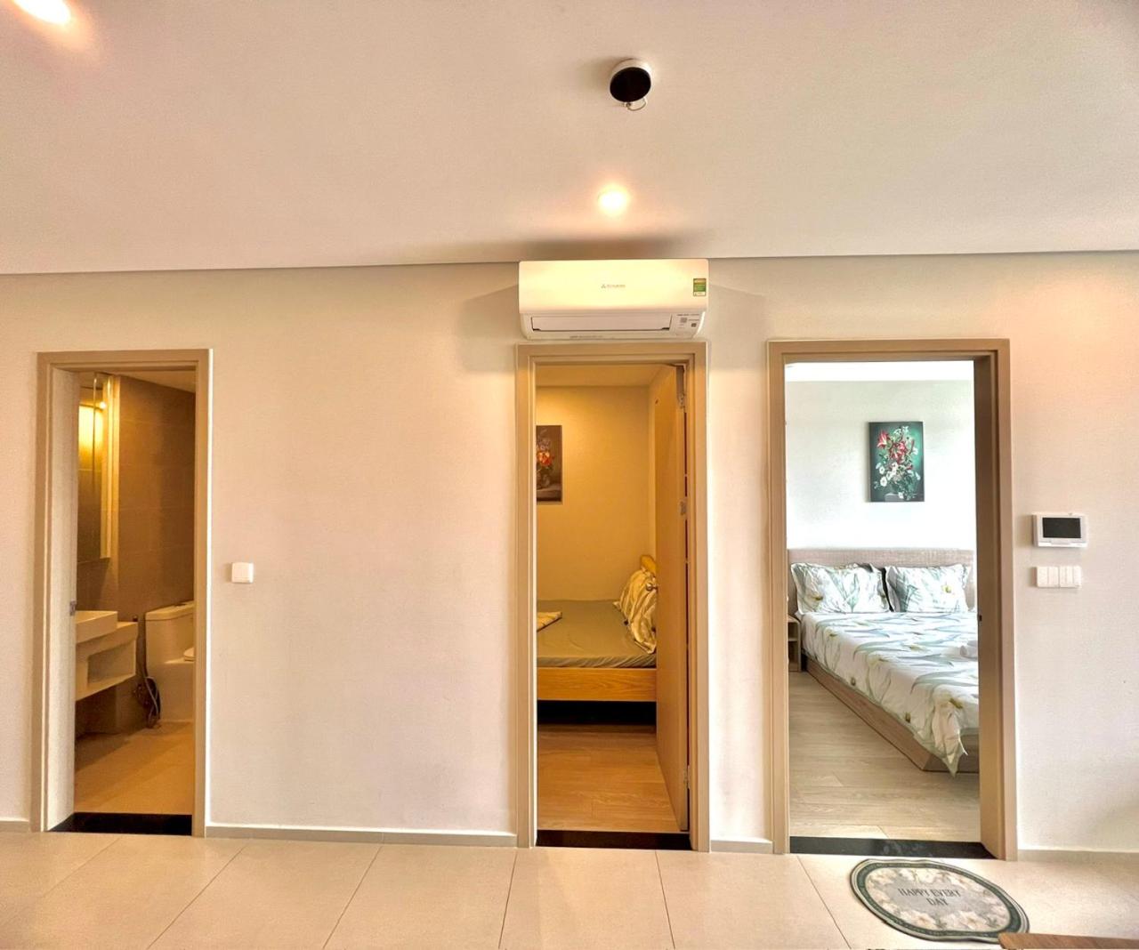 Two-Bedroom Apartment With Balcony - Photo 6