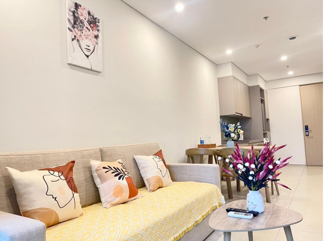 Two-Bedroom Apartment With Balcony - Photo 24