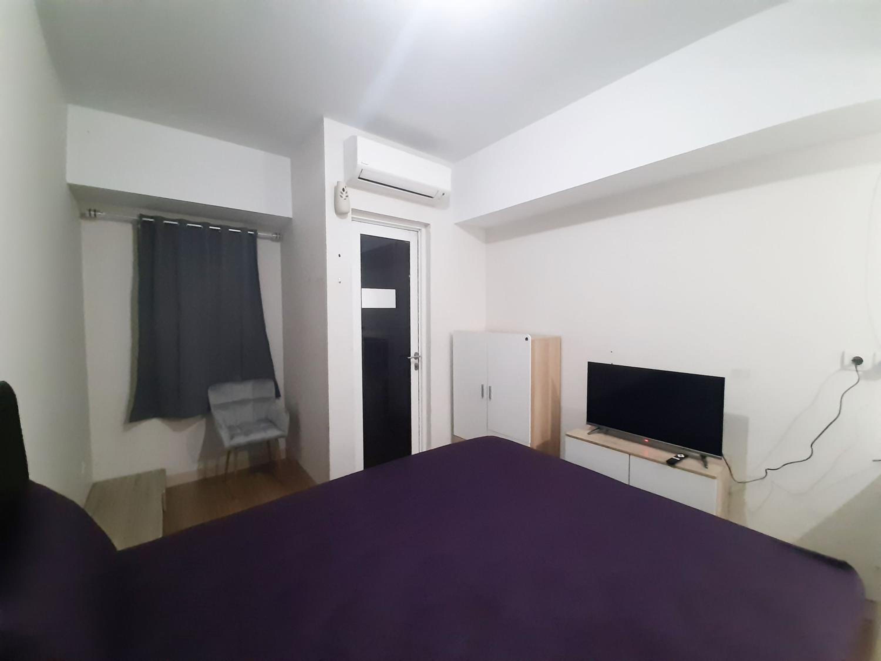 Studio Apartment photo 2