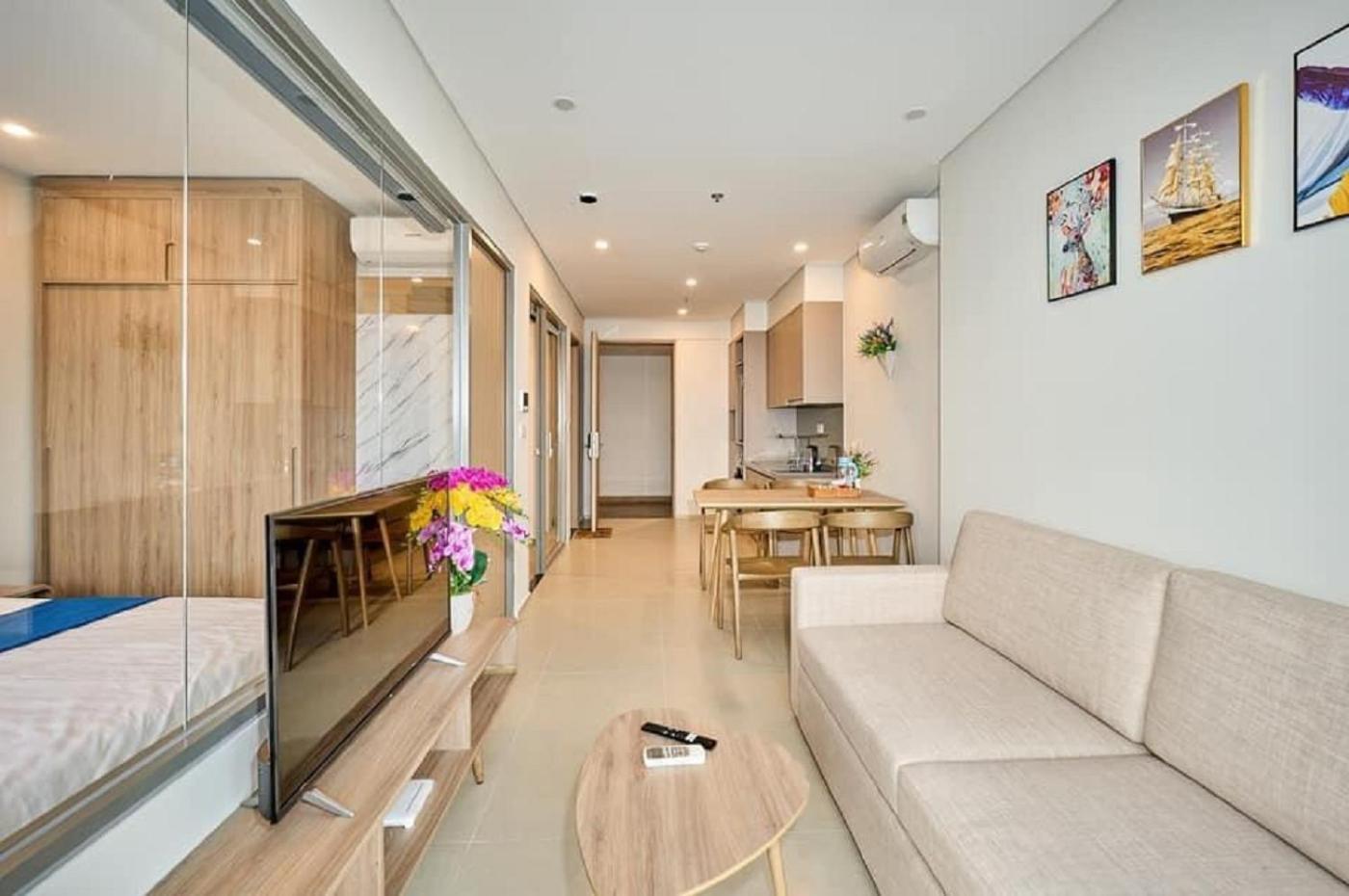 Two-Bedroom Apartment With Balcony - Photo 8